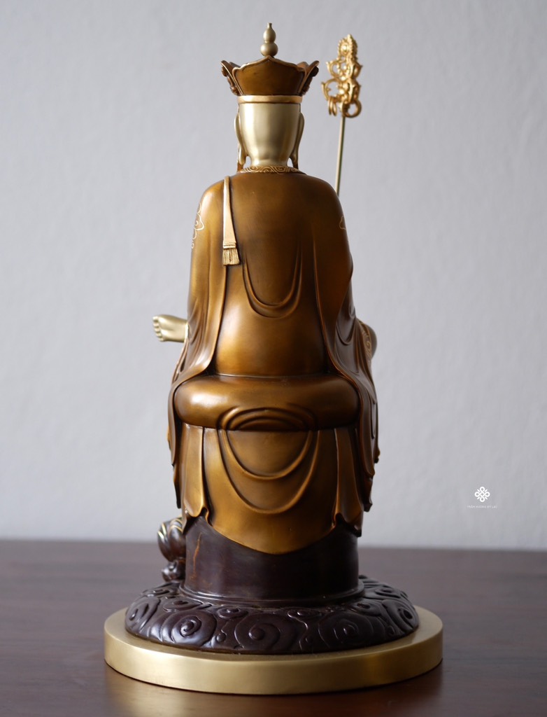 Tượng đồng Địa Tạng Bồ tát tự tại