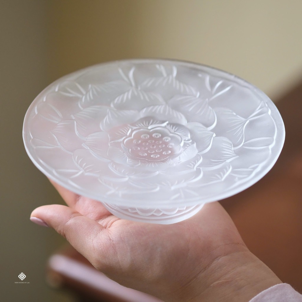 Đĩa bồng hoa sen lưu ly trắng