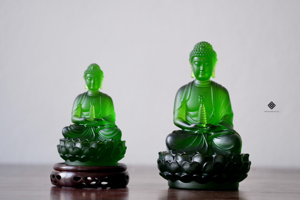 Tượng Đức Phật Dược Sư lưu ly xanh lá 18.5cm