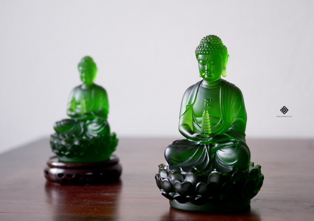 Tượng Đức Phật Dược Sư lưu ly xanh lá 18.5cm