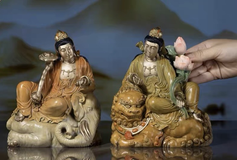 Tượng đồng Văn Thù Bồ Tát tự tại vô ngại