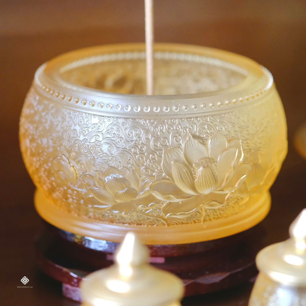 Lư hương hoa sen lưu ly vàng