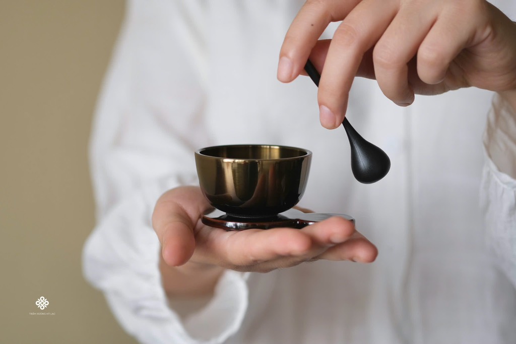 Chuông đồng Hiromaru Nhật Bản nâu vàng 6cm