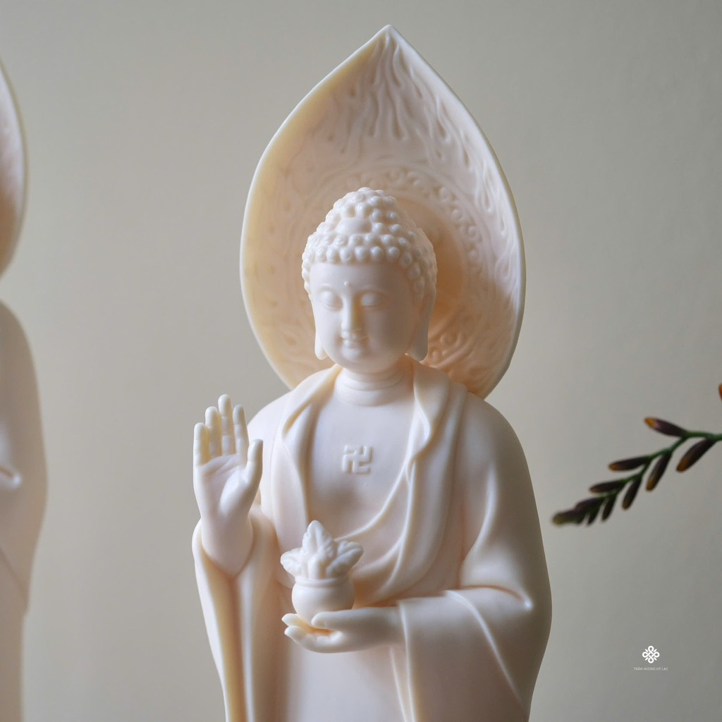 Tượng Đức Phật Dược Sư đứng sứ vàng
