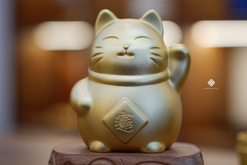 Mèo may mắn đồng mạ vàng 24k