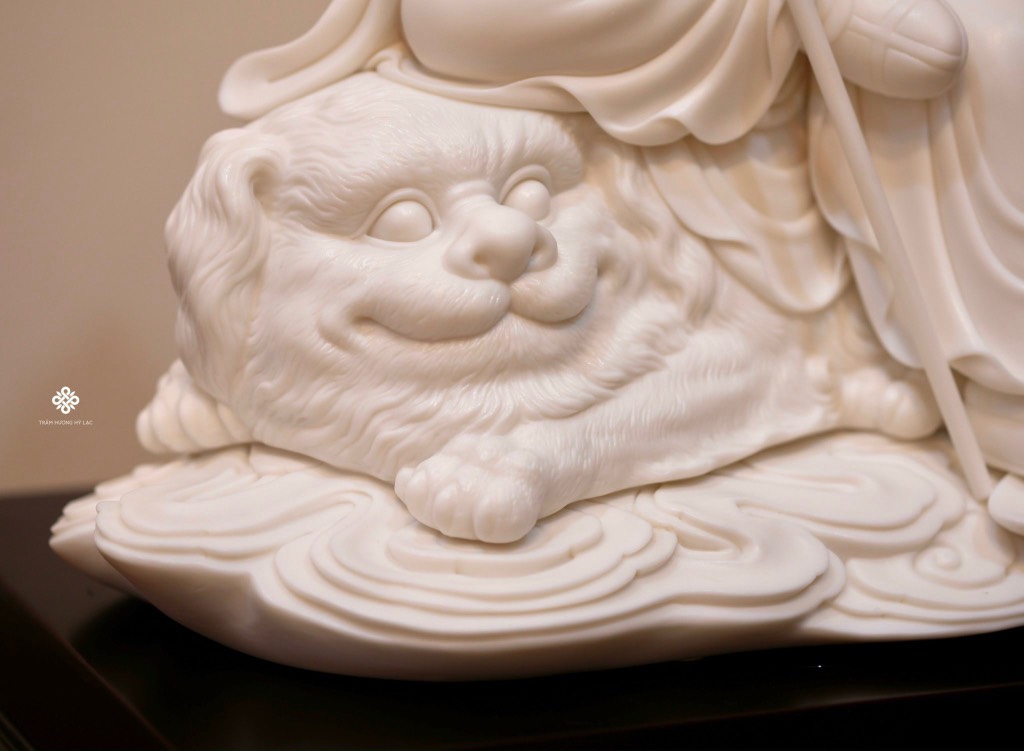 Tượng Địa Tạng Bồ tát cưỡi Đế Thính sứ trắng