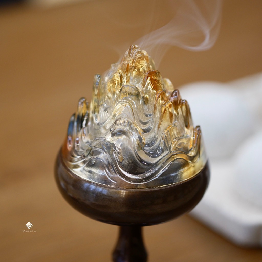 Lư đồng trùng sơn lưu ly