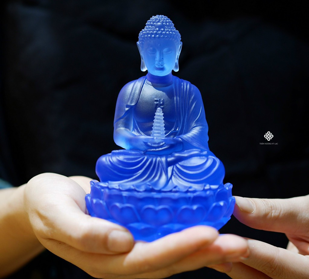 Tượng Đức Phật Dược Sư cầm bảo tháp lưu ly xanh dương 12.5cm