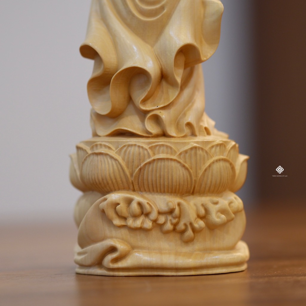 Tượng Ngư Lam Quan Âm Bồ tát gỗ hoàng dương