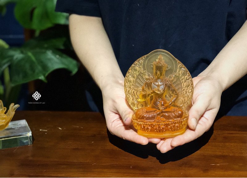 Tượng Kim Cương Tát Đoả lưu ly vàng