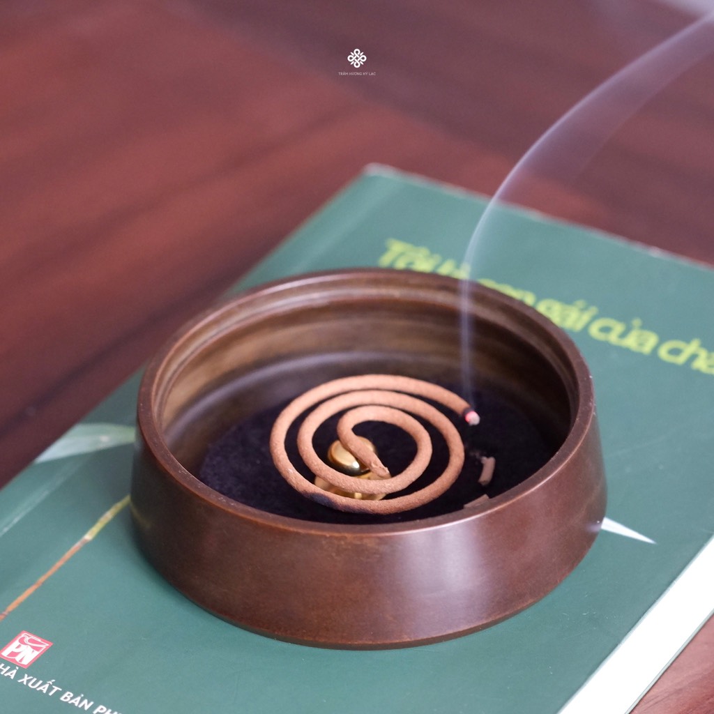 Lư đồng bến mơ