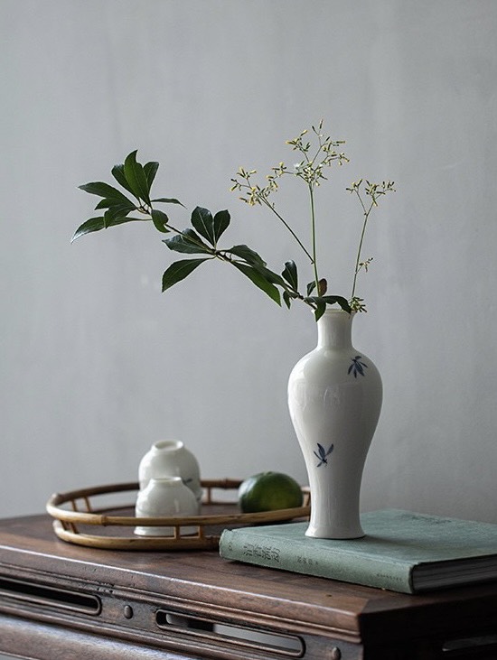 Bình gốm hoa lan vẽ tay dáng chum cao 17.5cm