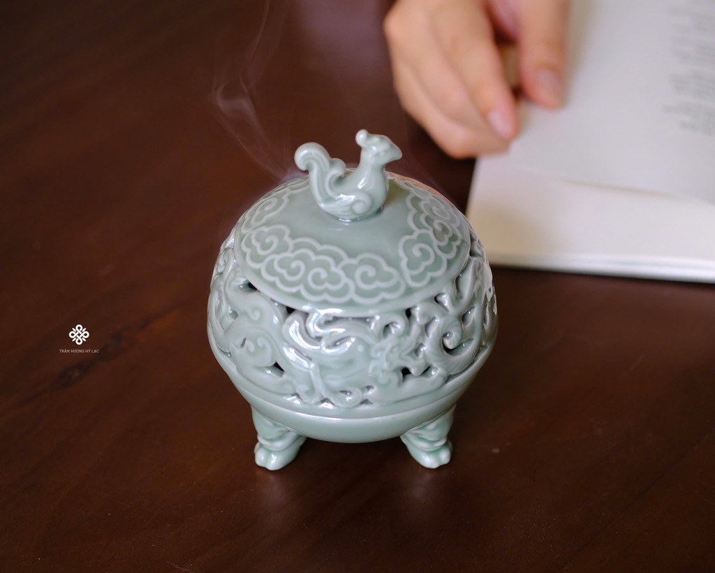 Lư gốm Chu Tước thanh vân