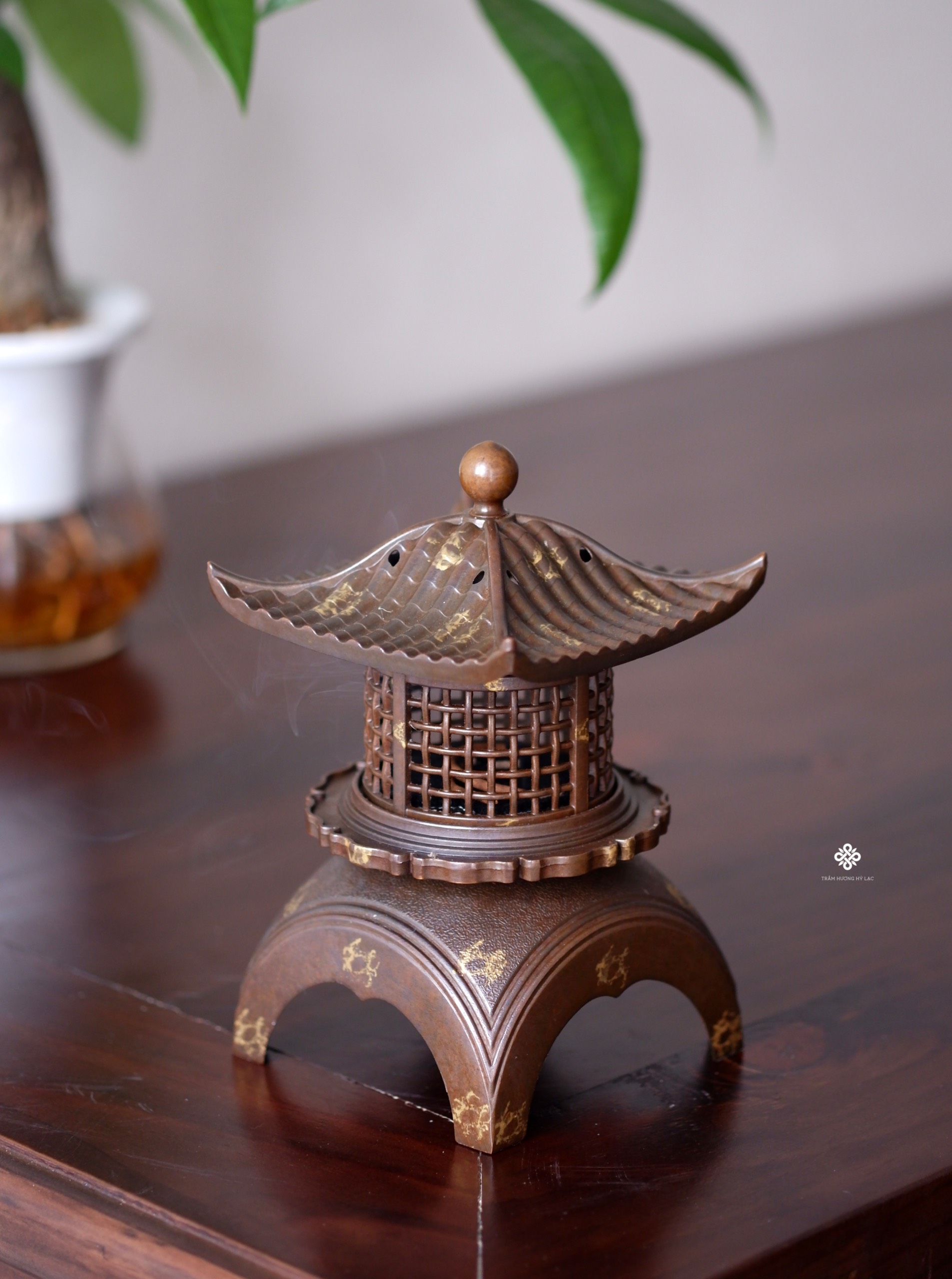Lư lầu cổ thiên hương bằng hợp kim