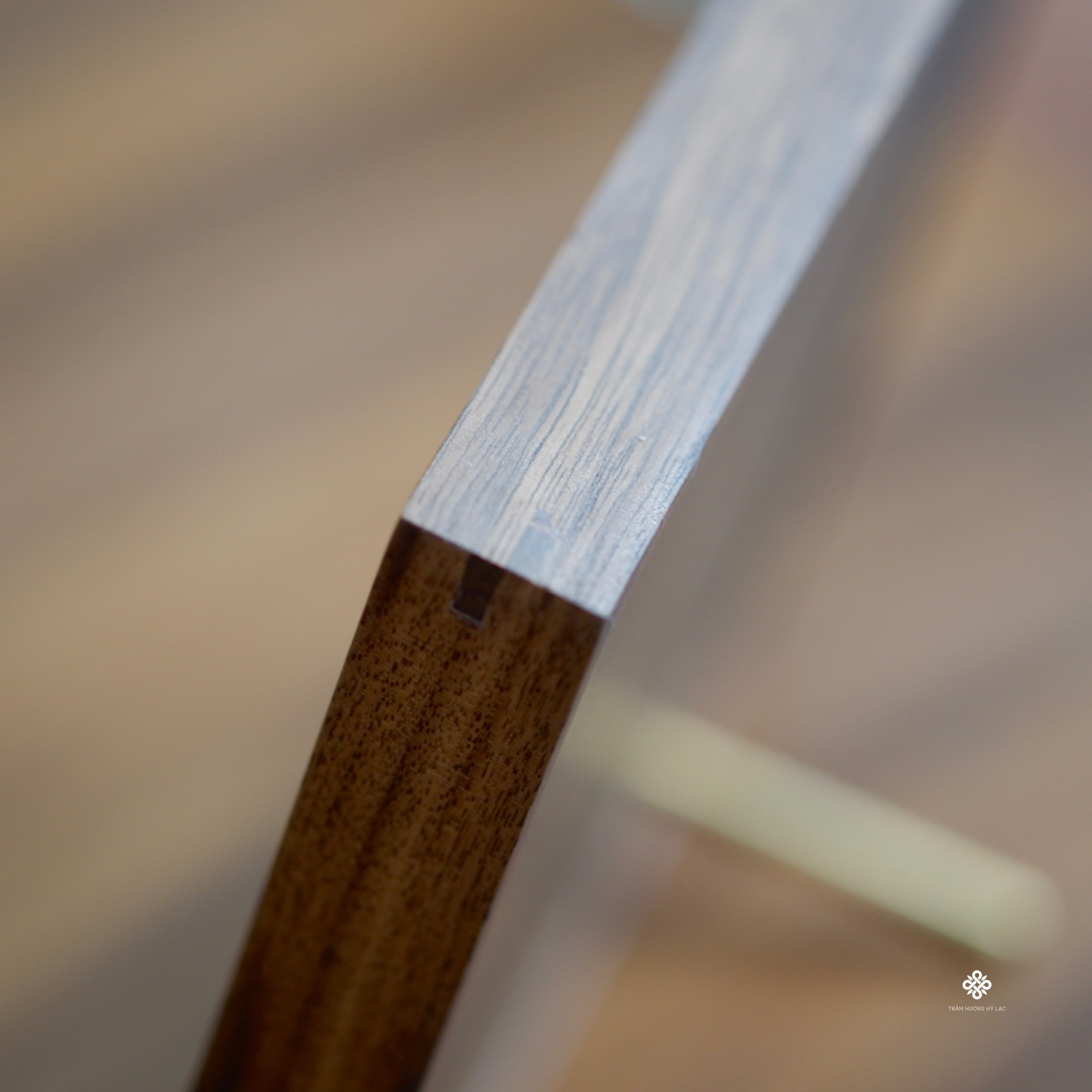 Tranh đồng khắc tay để bàn Khung trời thanh an