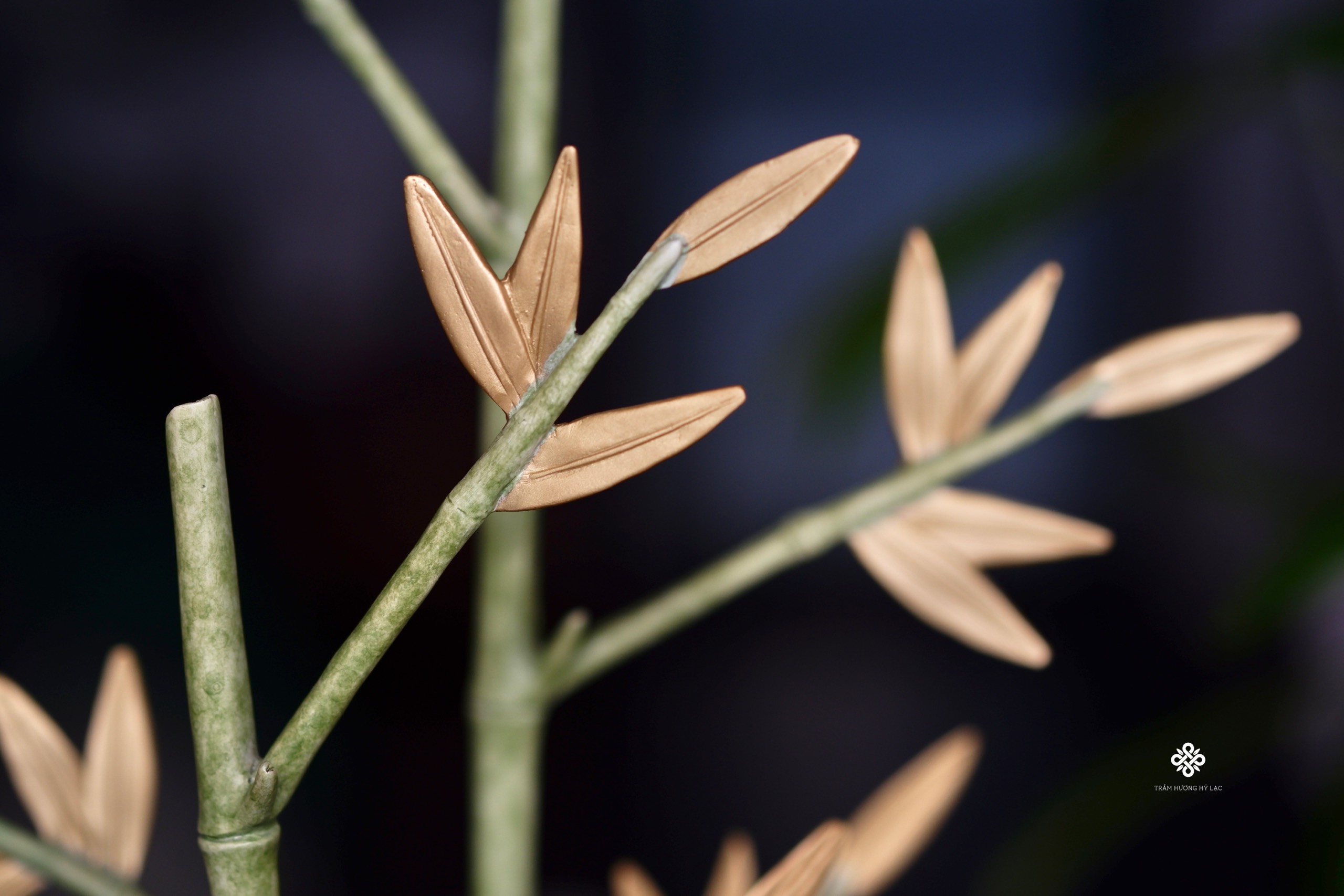 Tượng đồng uyên ương thanh trúc