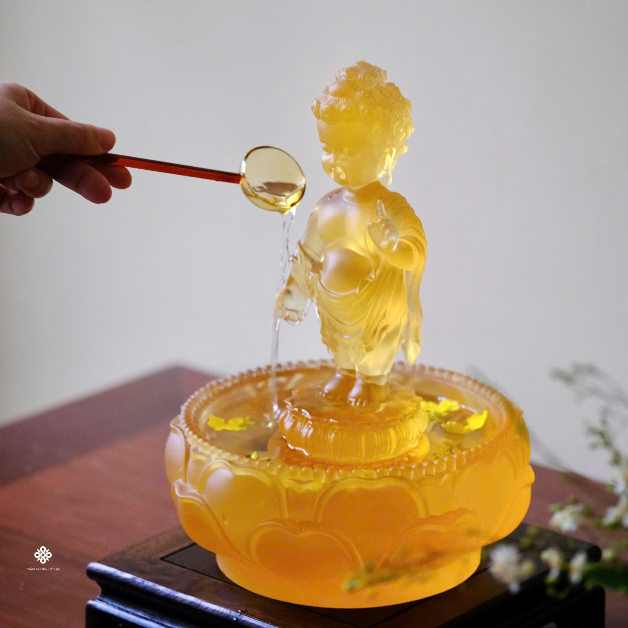 Bộ tắm Phật Đản Sanh lưu ly vàng 27.5cm