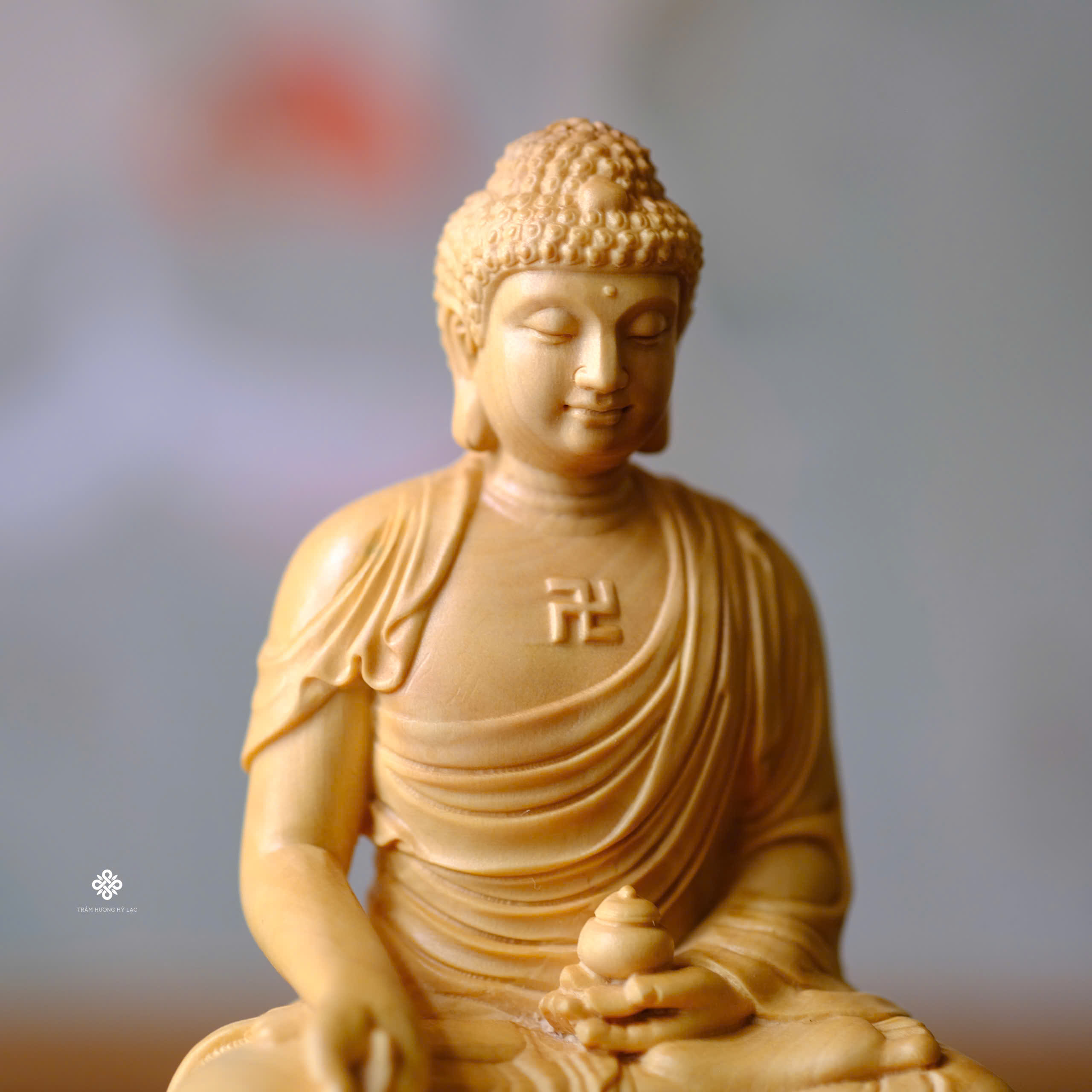 Tượng Phật Dược Sư từ hoà gỗ hoàng dương lá nhỏ