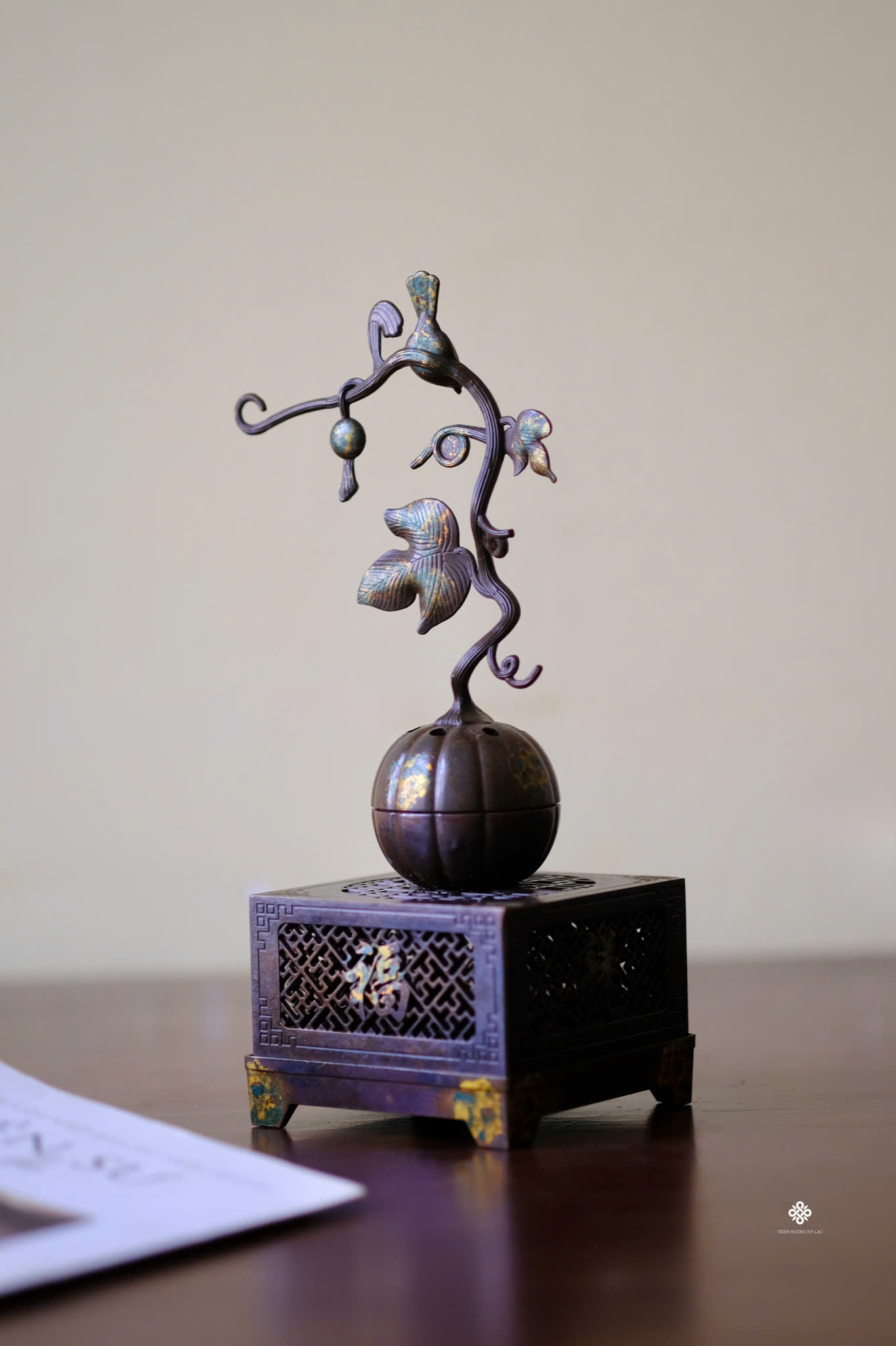 Lư hợp kim lộc viên