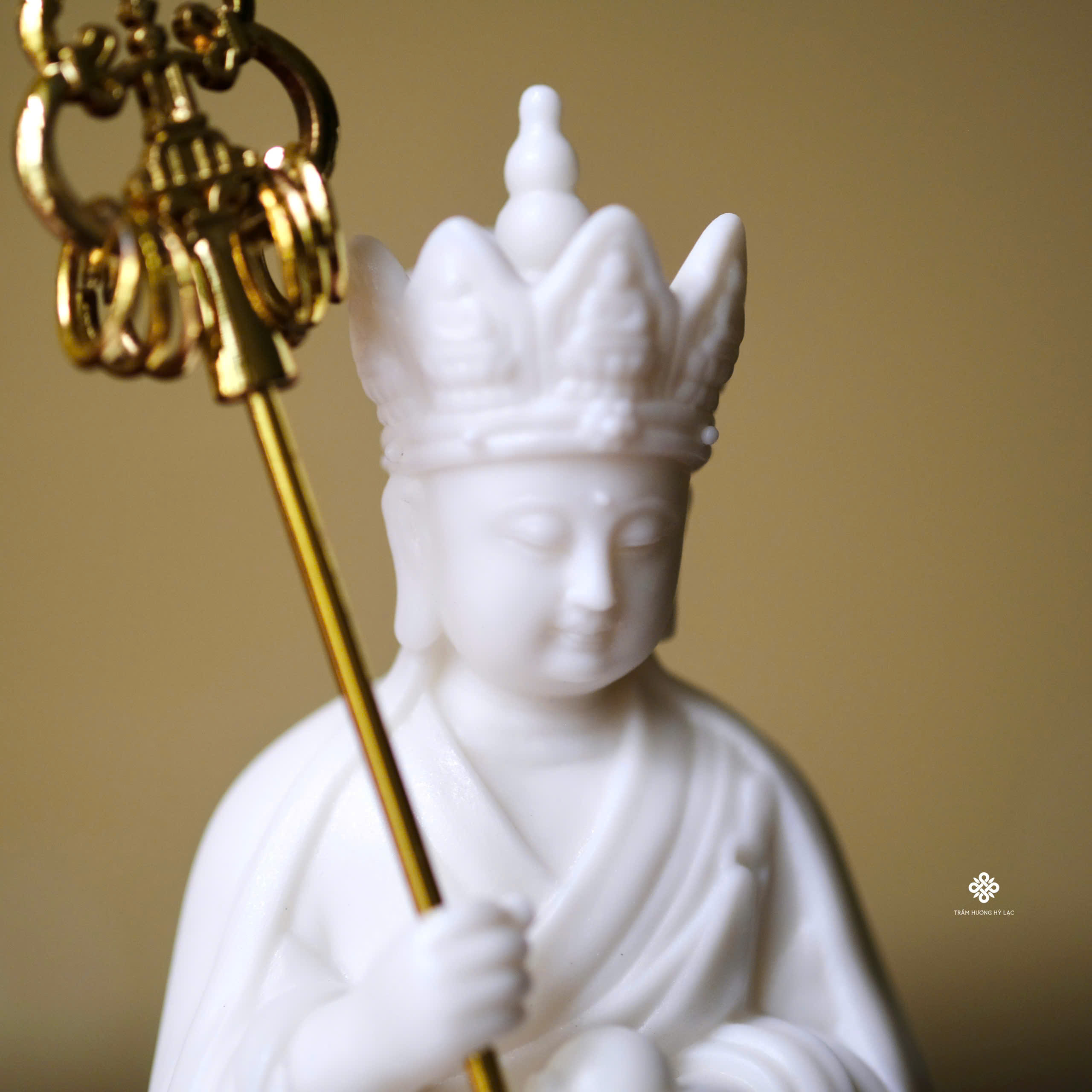 Tượng Địa Tạng Bồ tát cưỡi Đế Thính sứ trắng mini