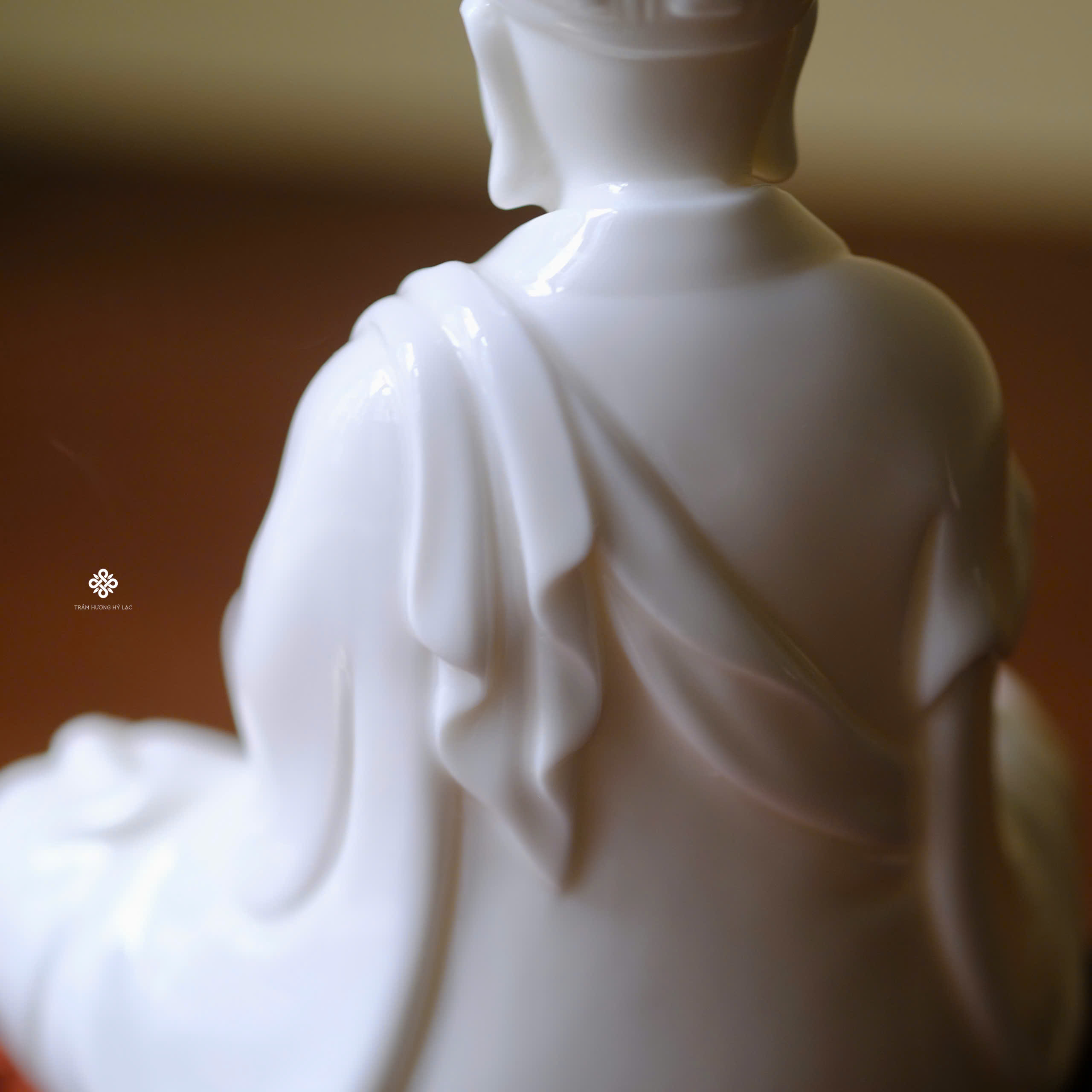 Tượng Địa Tạng Bồ Tát an hoà sứ trắng