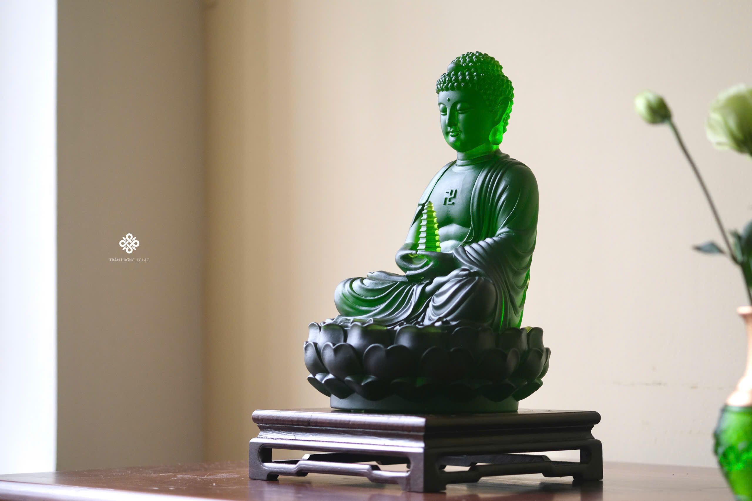 Tượng Phật Dược Sư lưu ly xanh lá 32cm