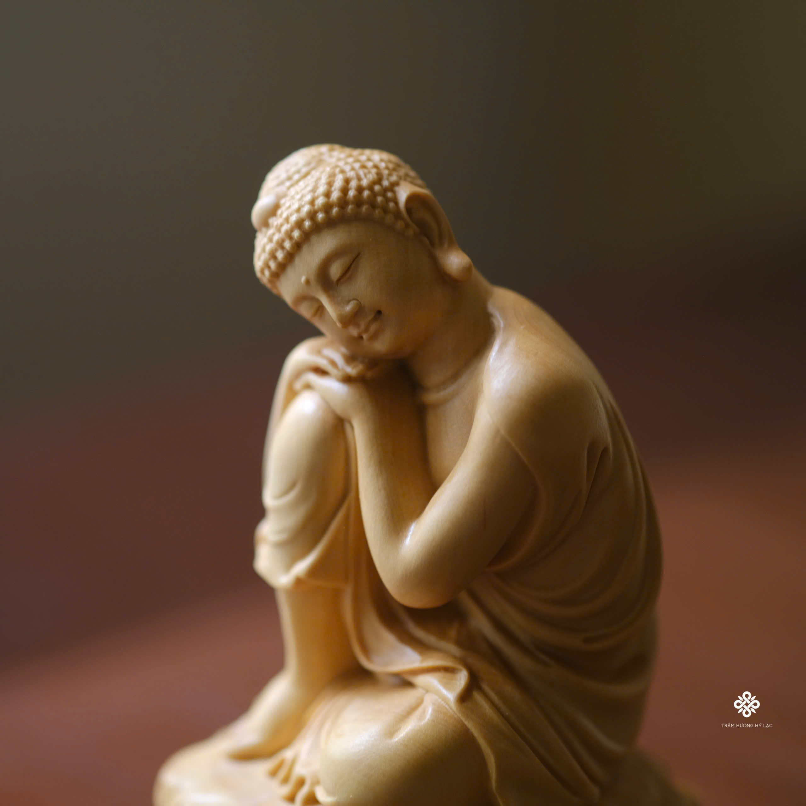 Tượng Phật an nhiên gỗ hoàng dương lá nhỏ 10cm