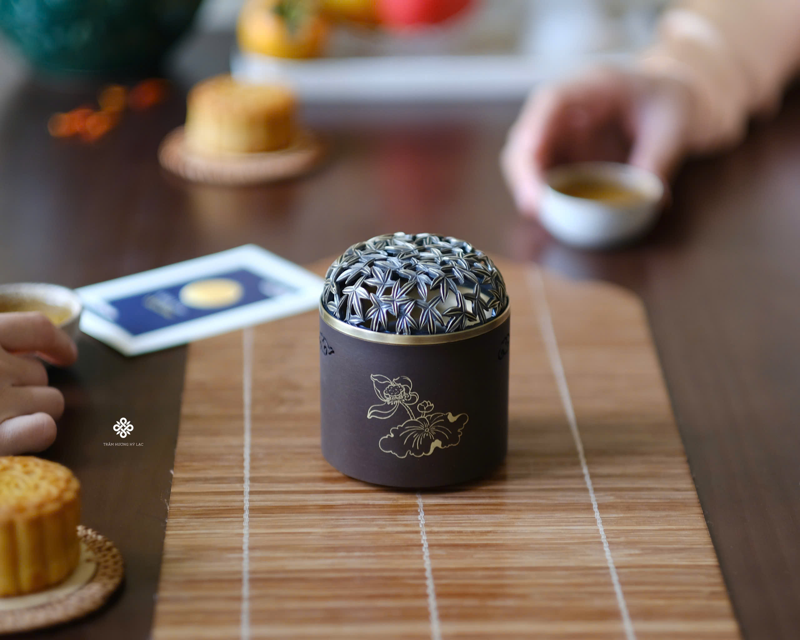 Bộ quà tặng thưởng trầm Hương Liên