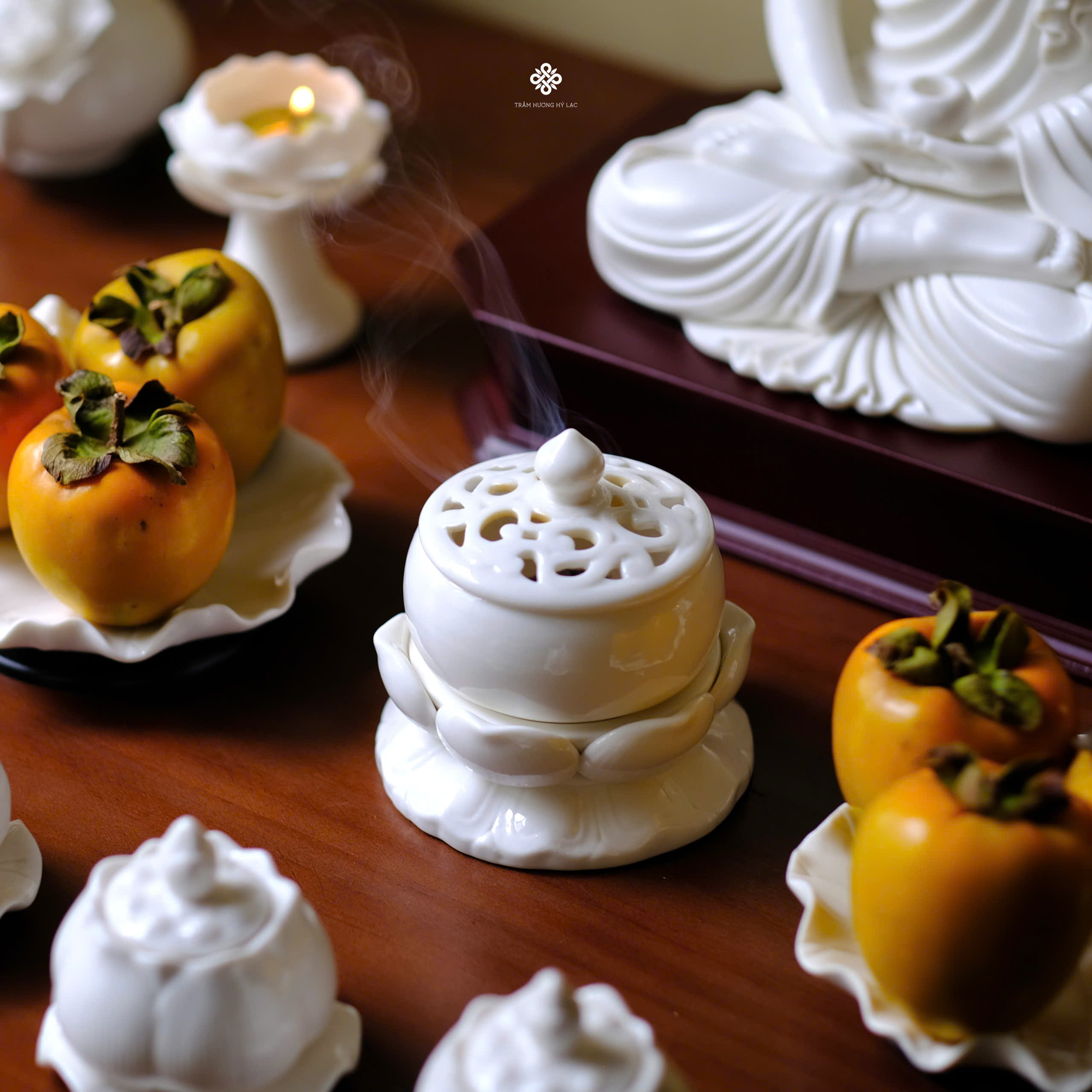 Ban thờ bạch liên