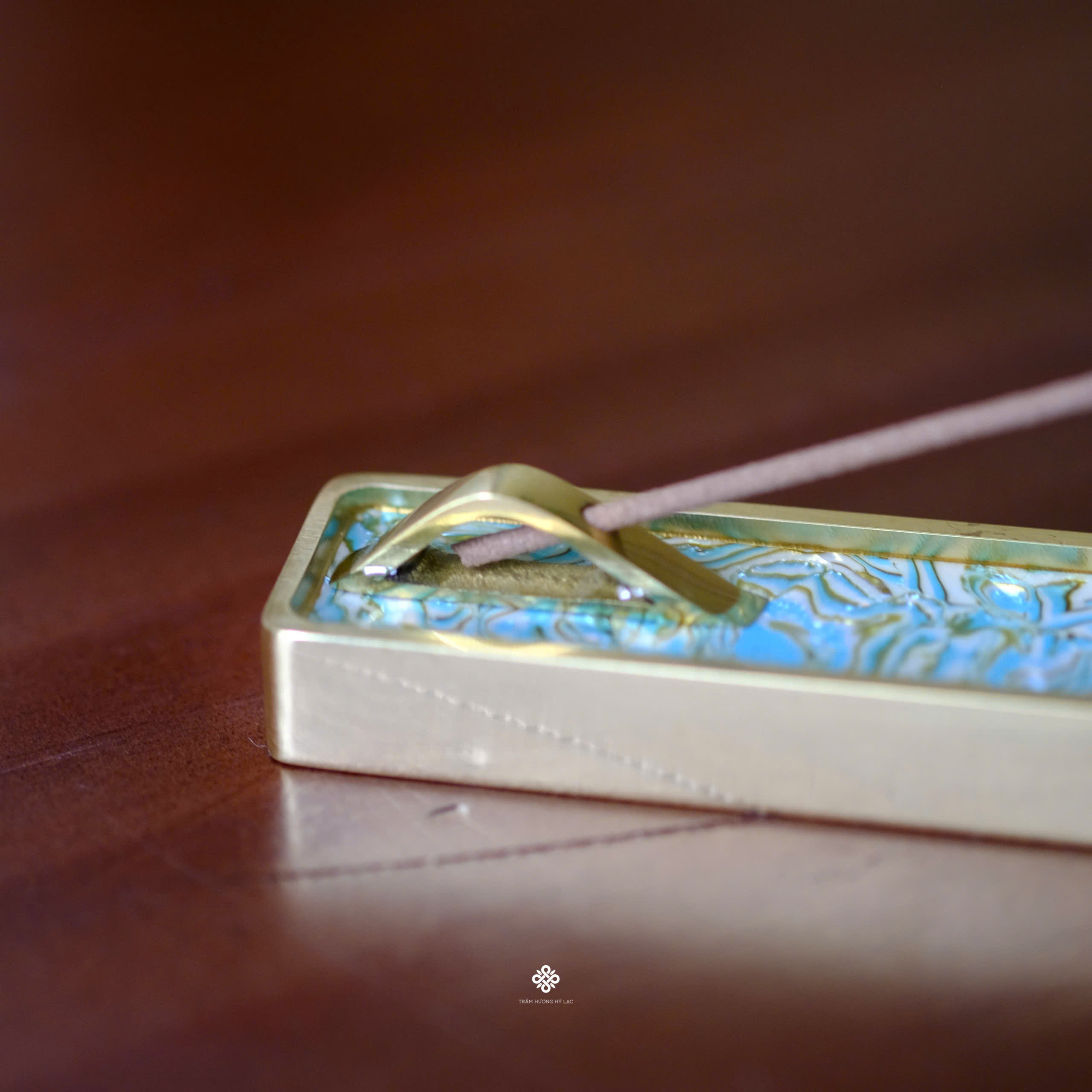 Lư đồng thanh thủy xông nhang trầm