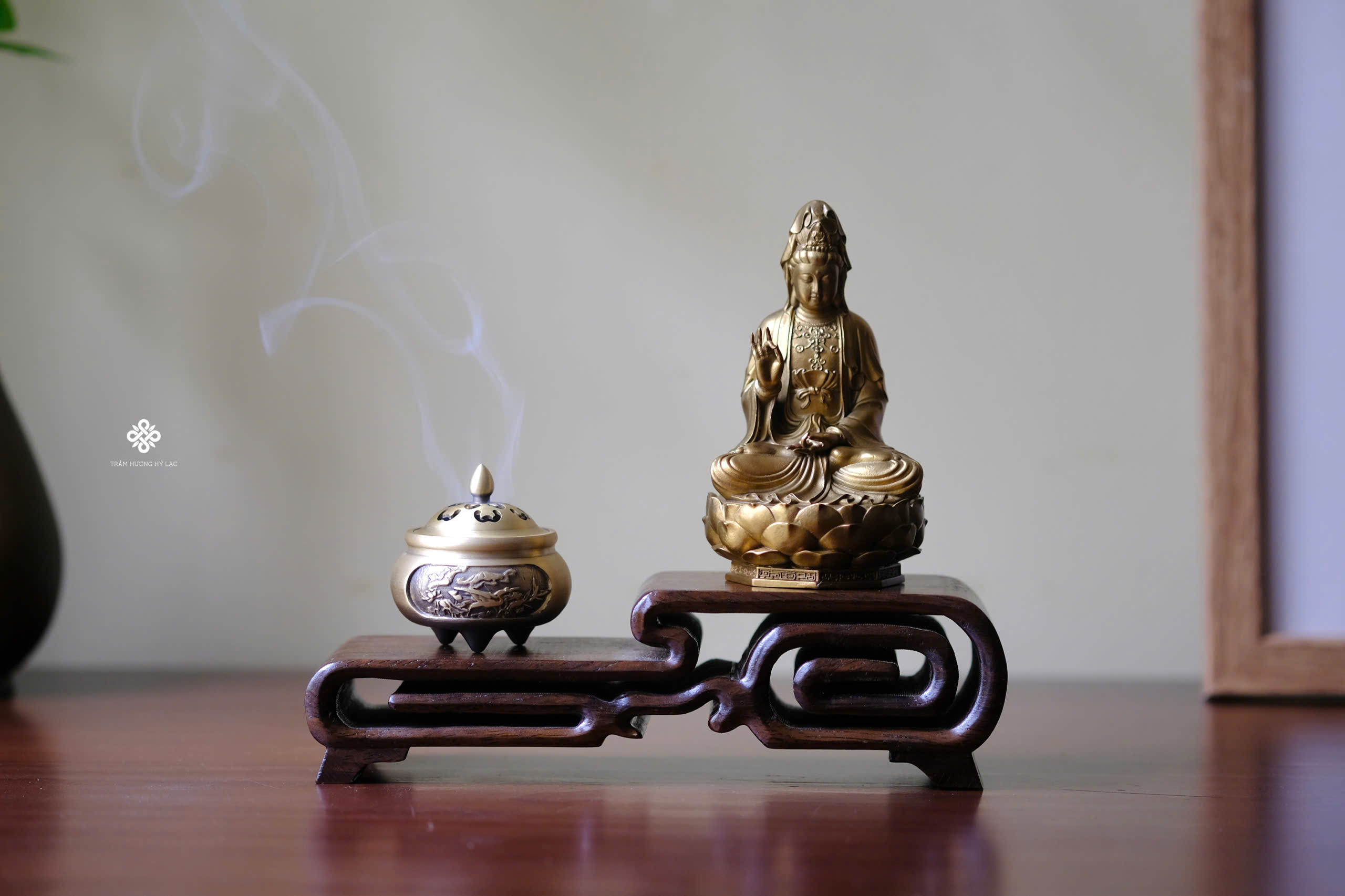 Tượng Quan Âm Bồ tát đồng vàng 11.5cm