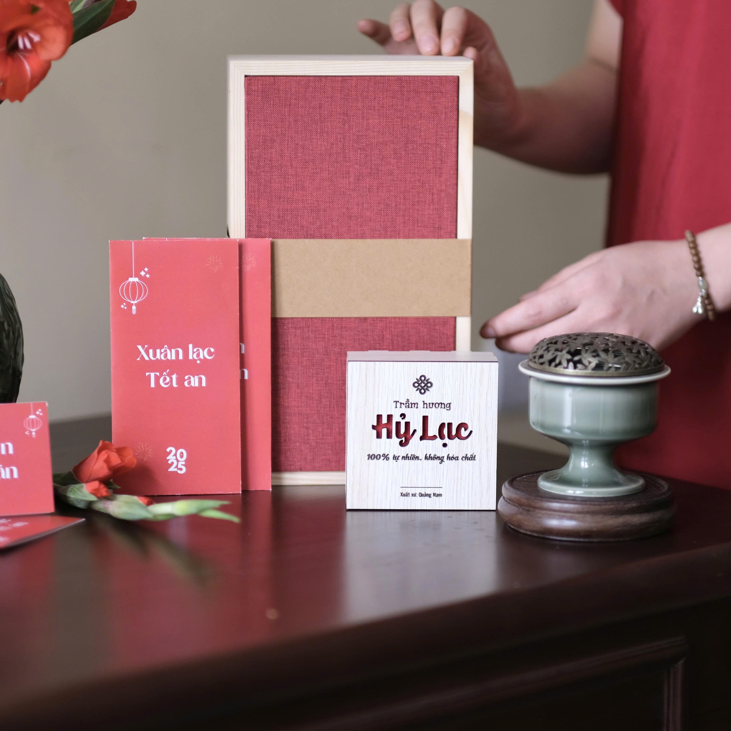 Bộ quà tặng thưởng trầm Thanh An