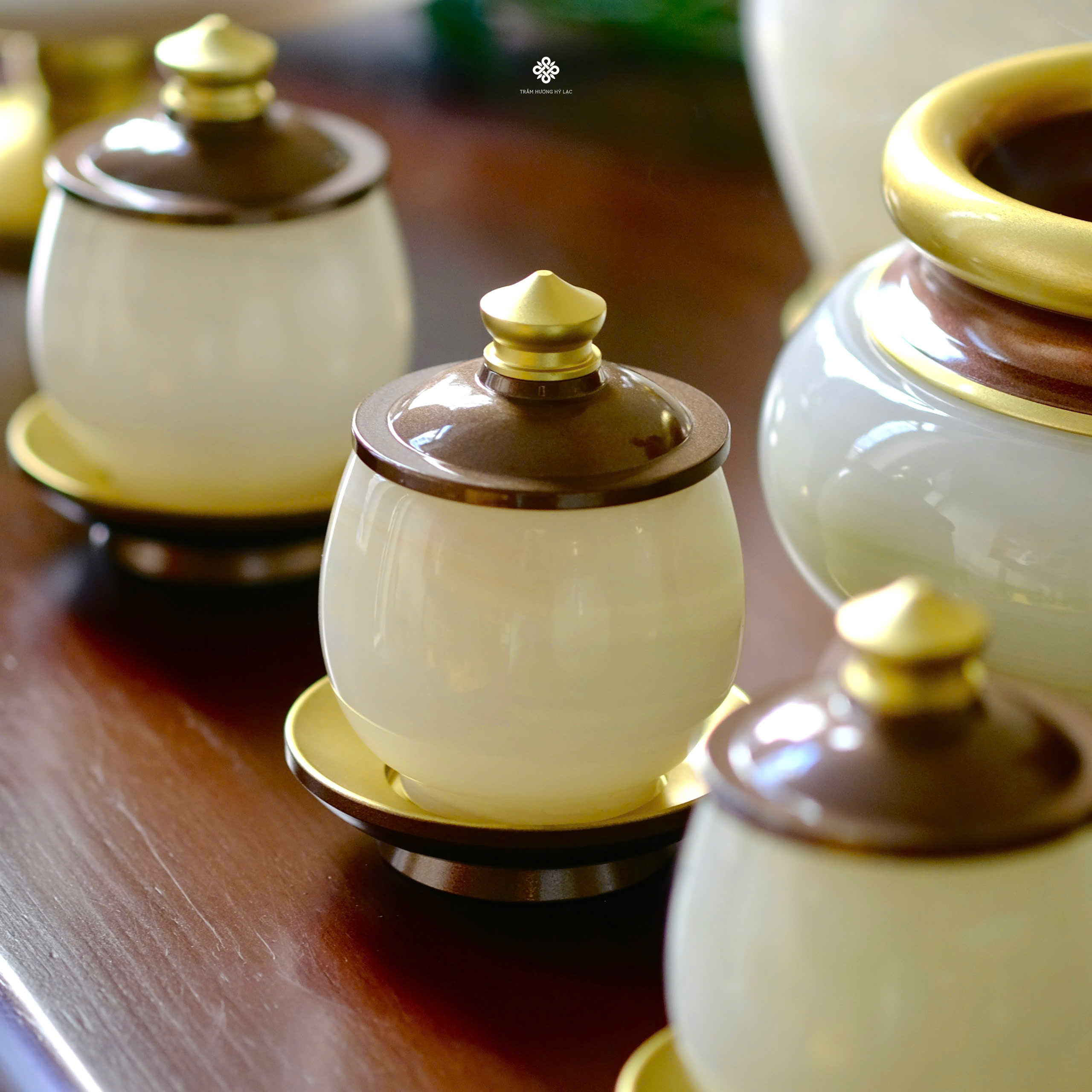 Chén nước ngọc bích xanh