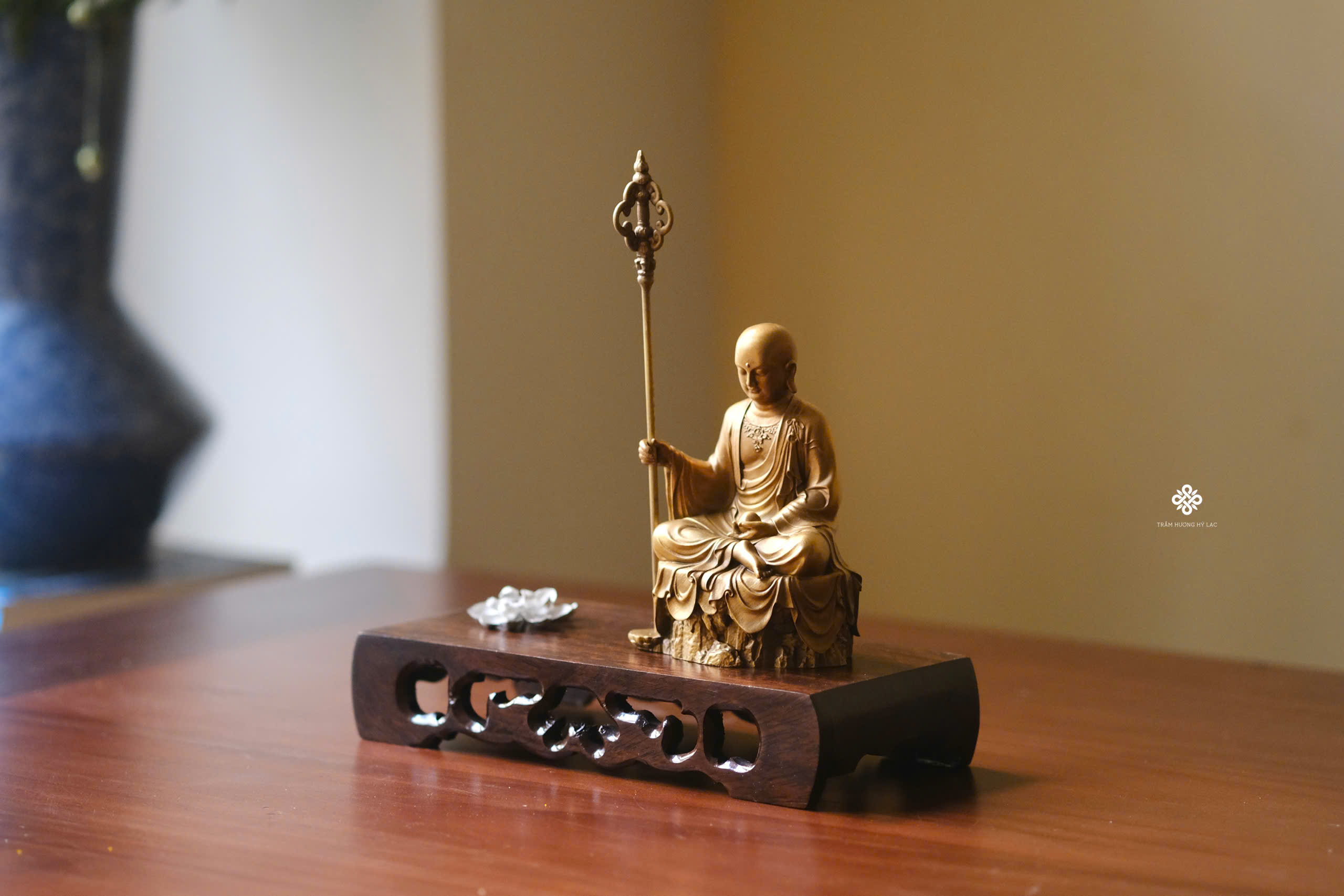 Tượng Địa Tạng Bồ tát đồng vàng 10cm