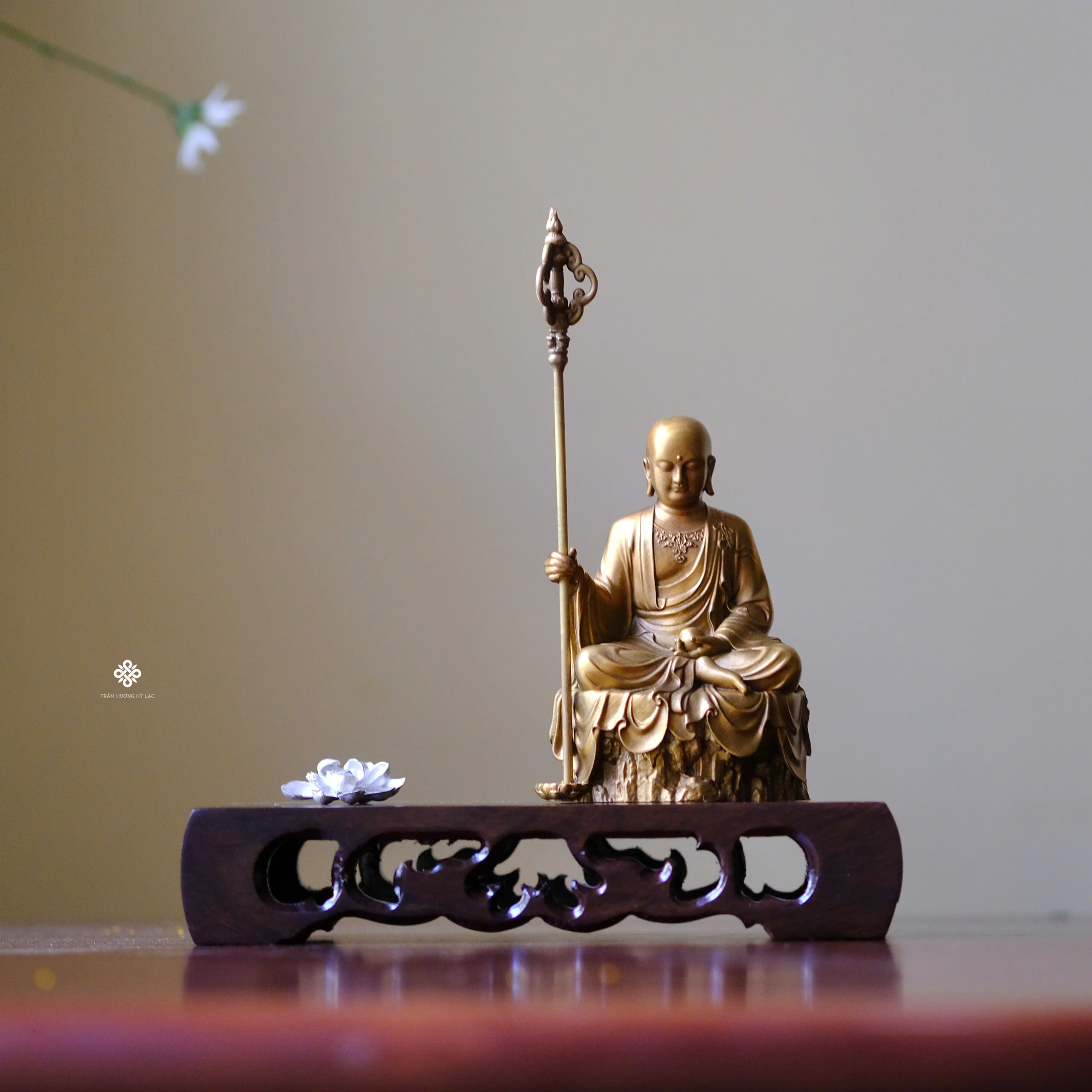 Tượng Địa Tạng Bồ tát đồng vàng 10cm