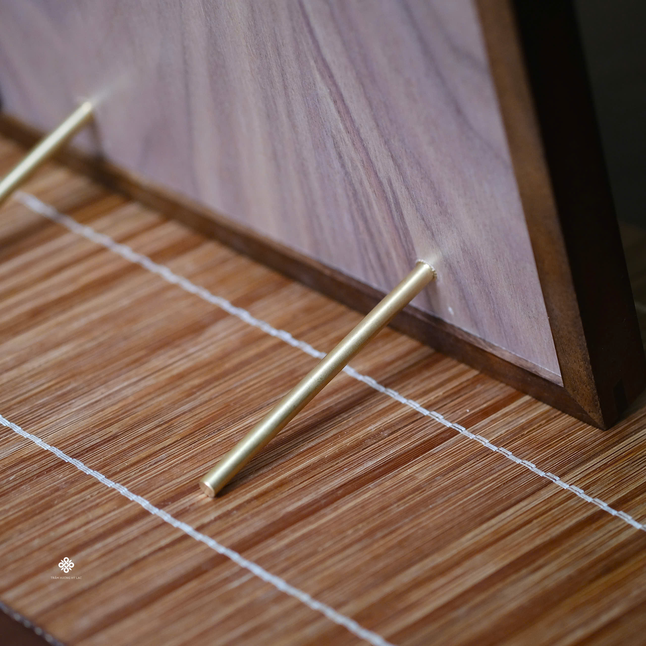 Tranh đồng khắc tay Ngự mã nghinh xuân