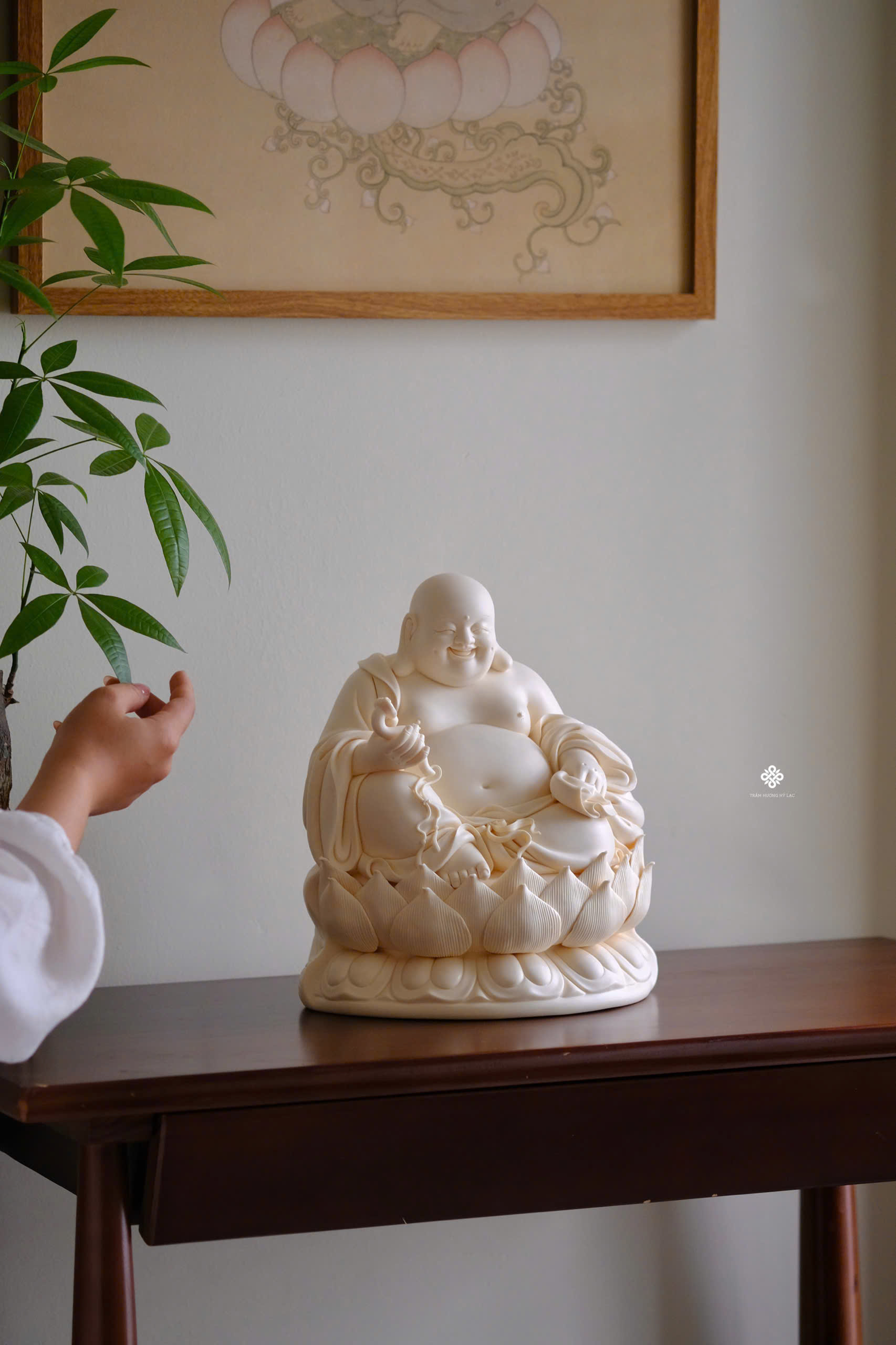 Tượng Đức Phật Di Lặc an lạc sứ vàng 30cm