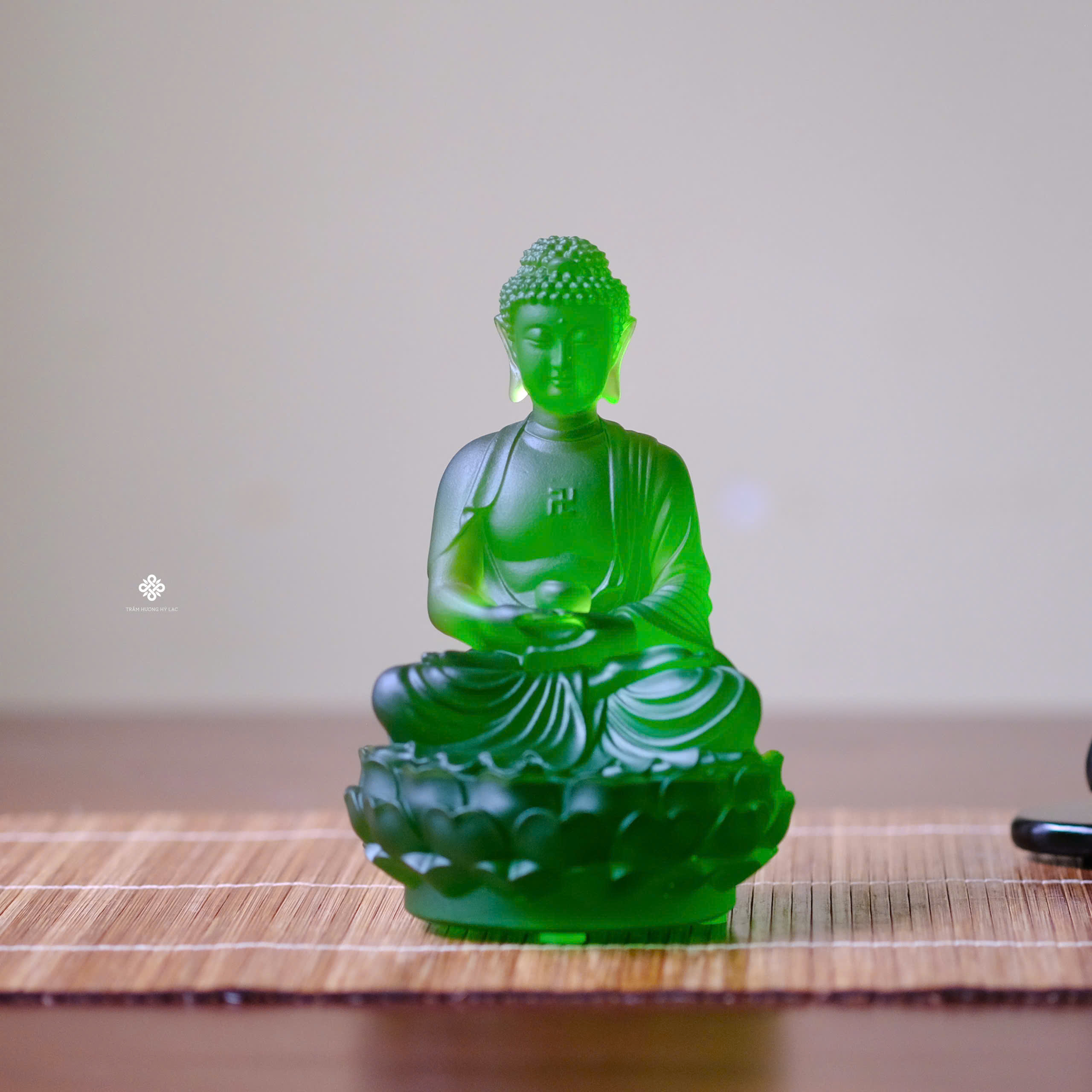 Tượng Đức Phật Thích Ca lưu ly xanh lá 12cm