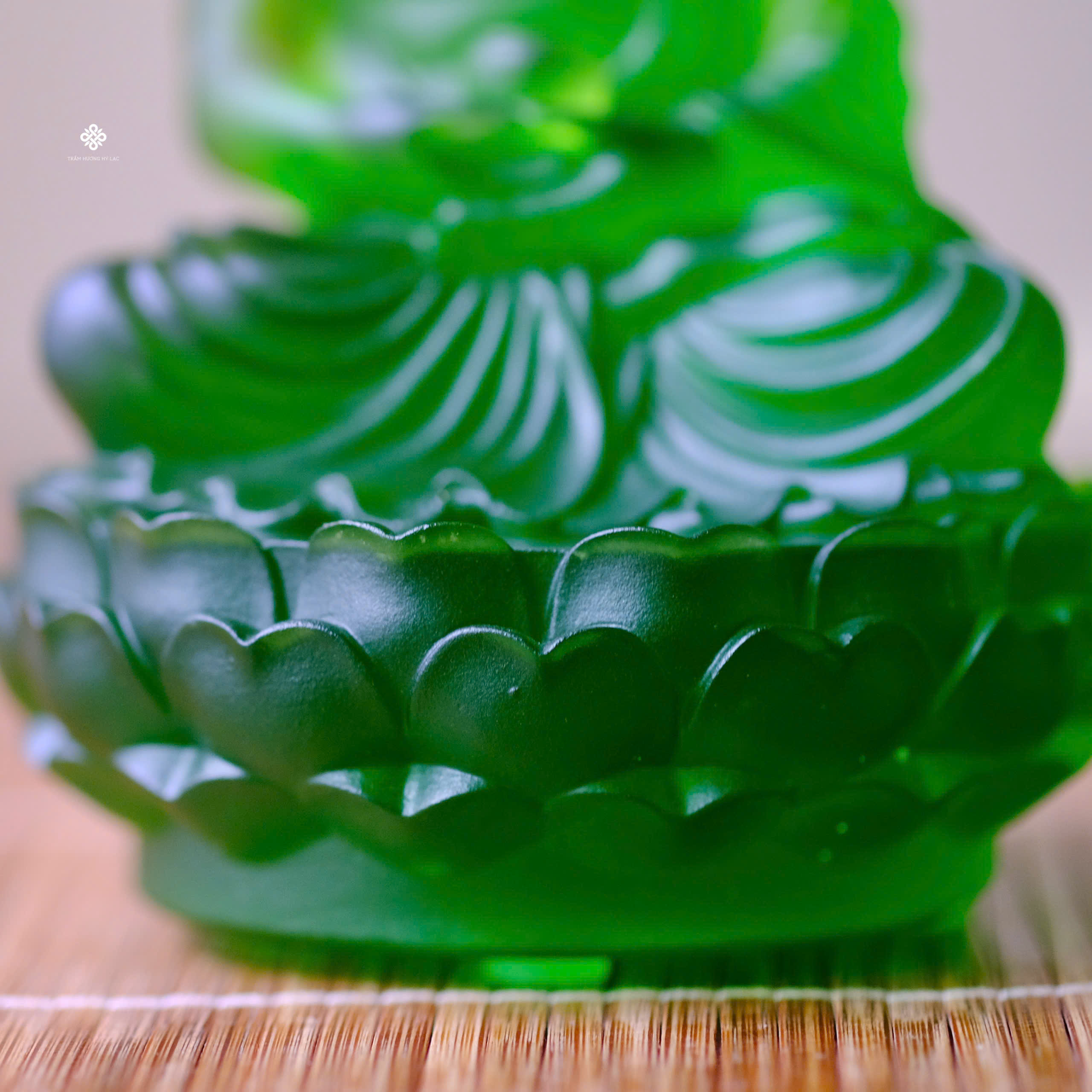 Tượng Đức Phật Thích Ca lưu ly xanh lá 12cm