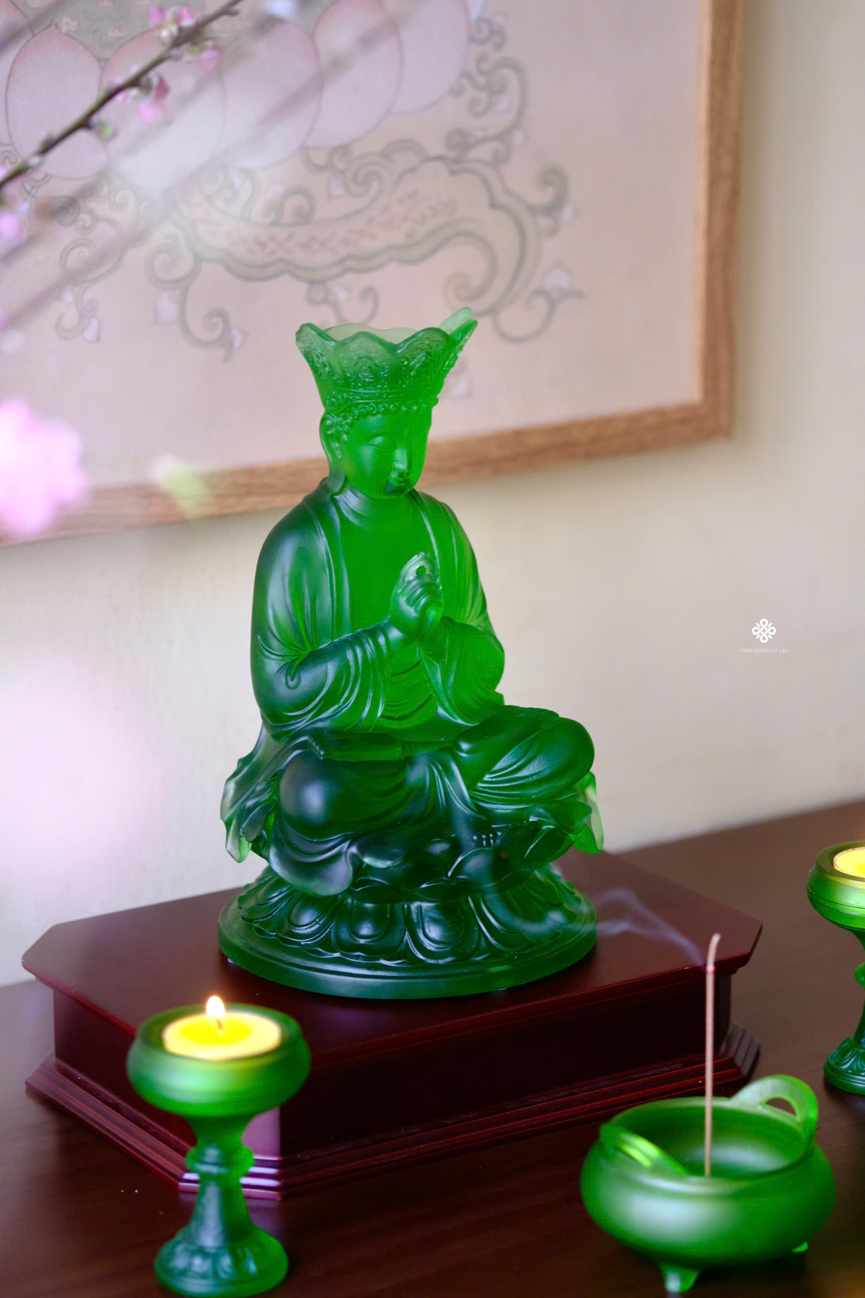 Đức Phật Đại Nhật Như Lai lưu ly xanh lá 24cm