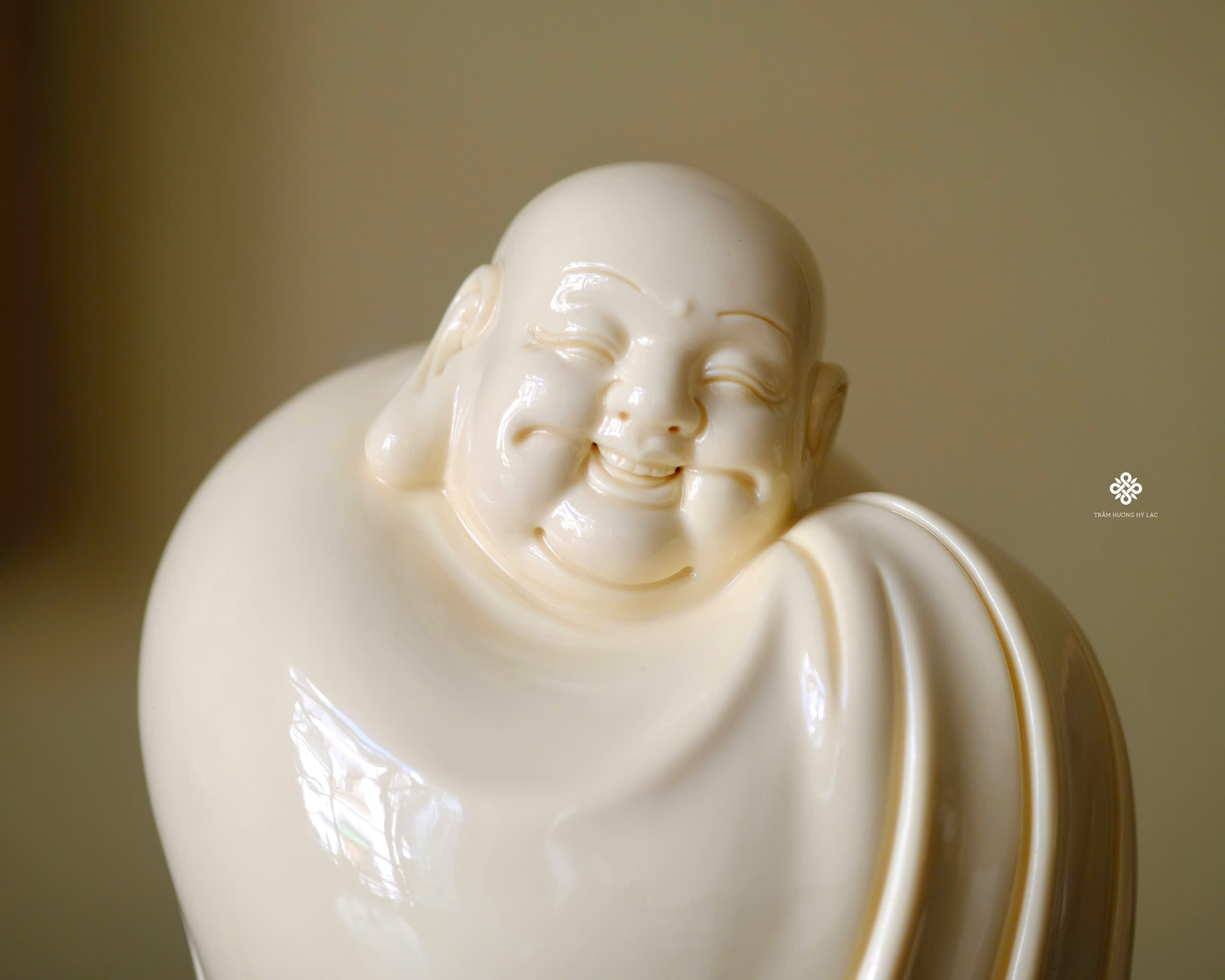Tượng Đức Phật Di Lặc phúc lạc sứ vàng