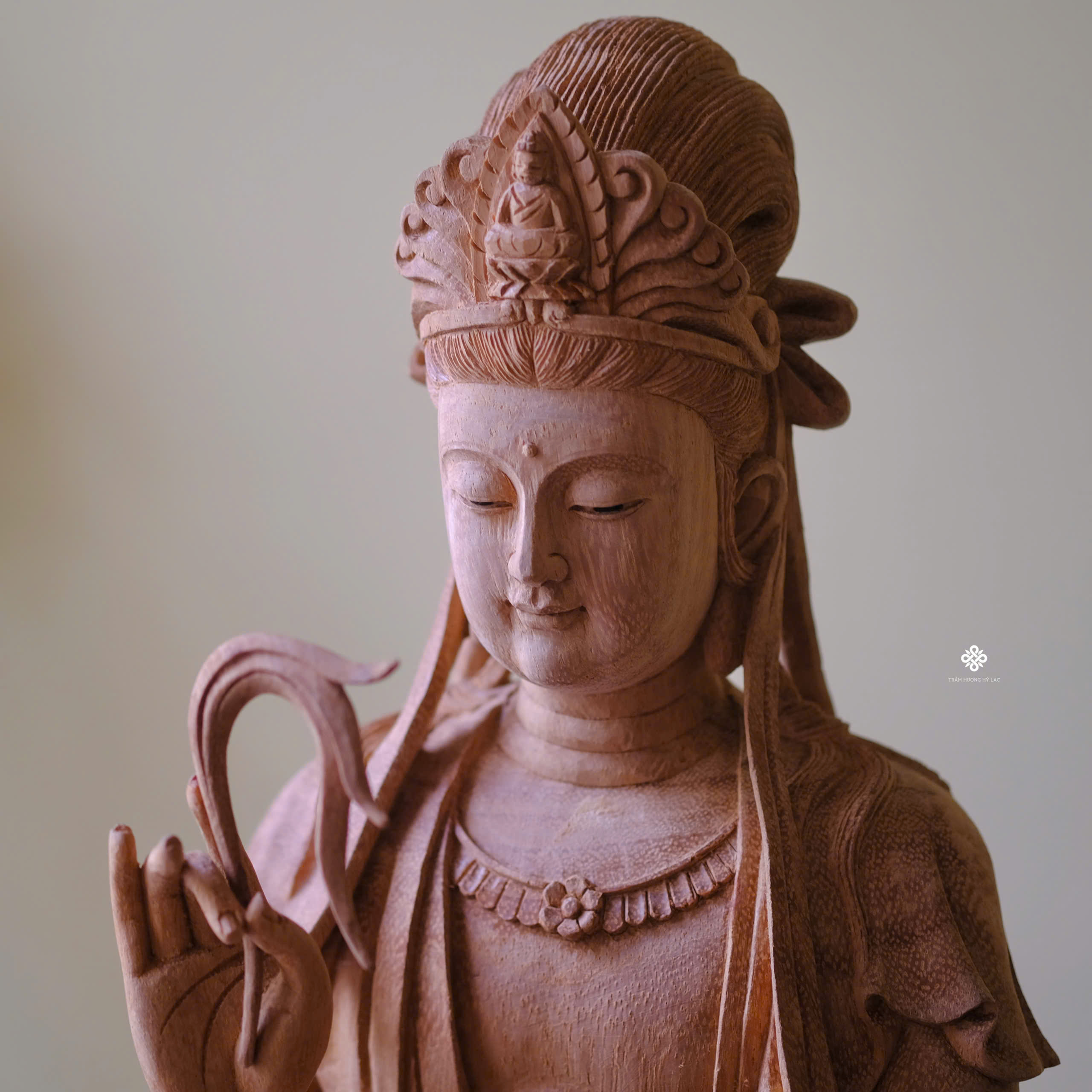 Tượng Quan Âm Bồ Tát gỗ gõ 45cm