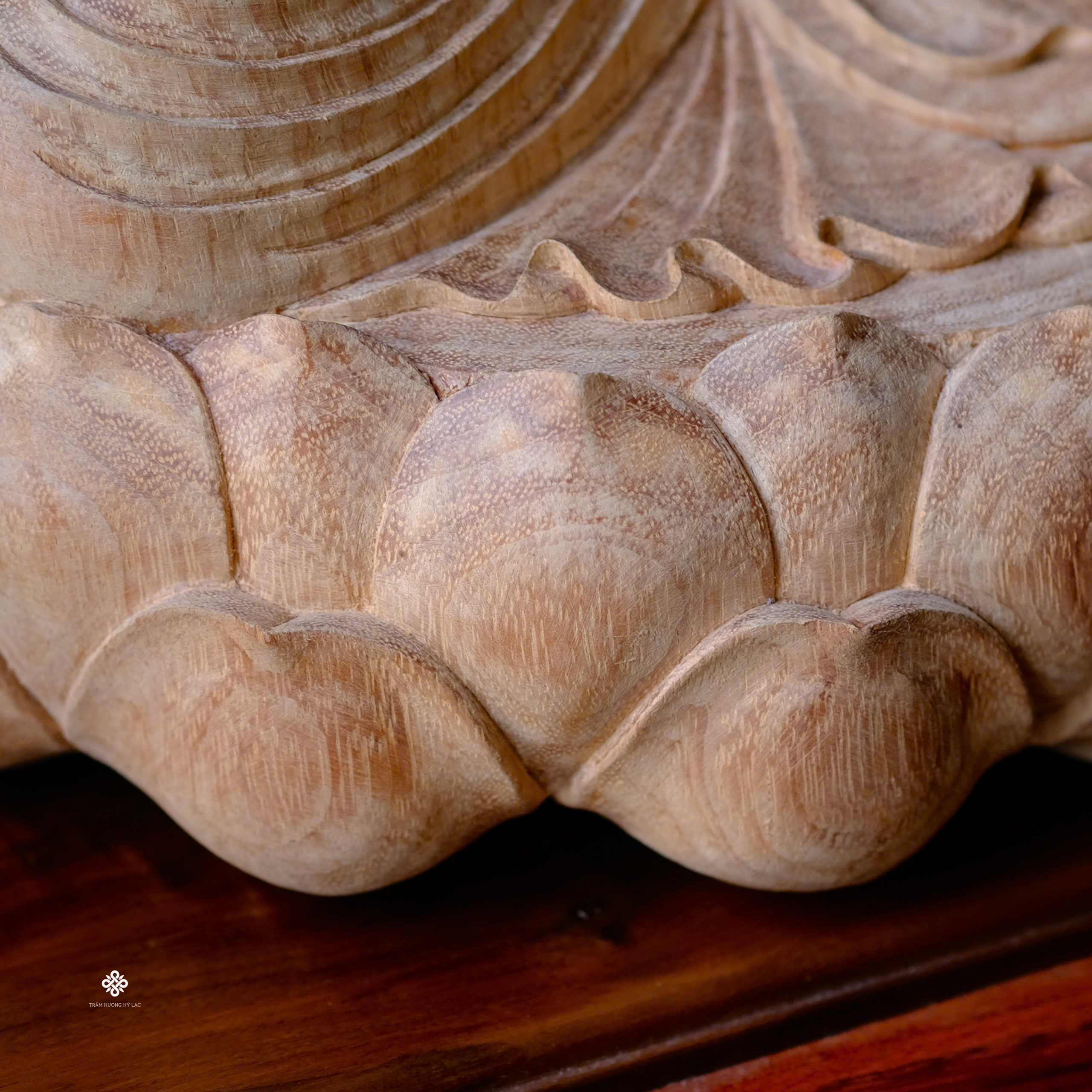 Tượng Quan Âm Bồ Tát gỗ gõ 45cm