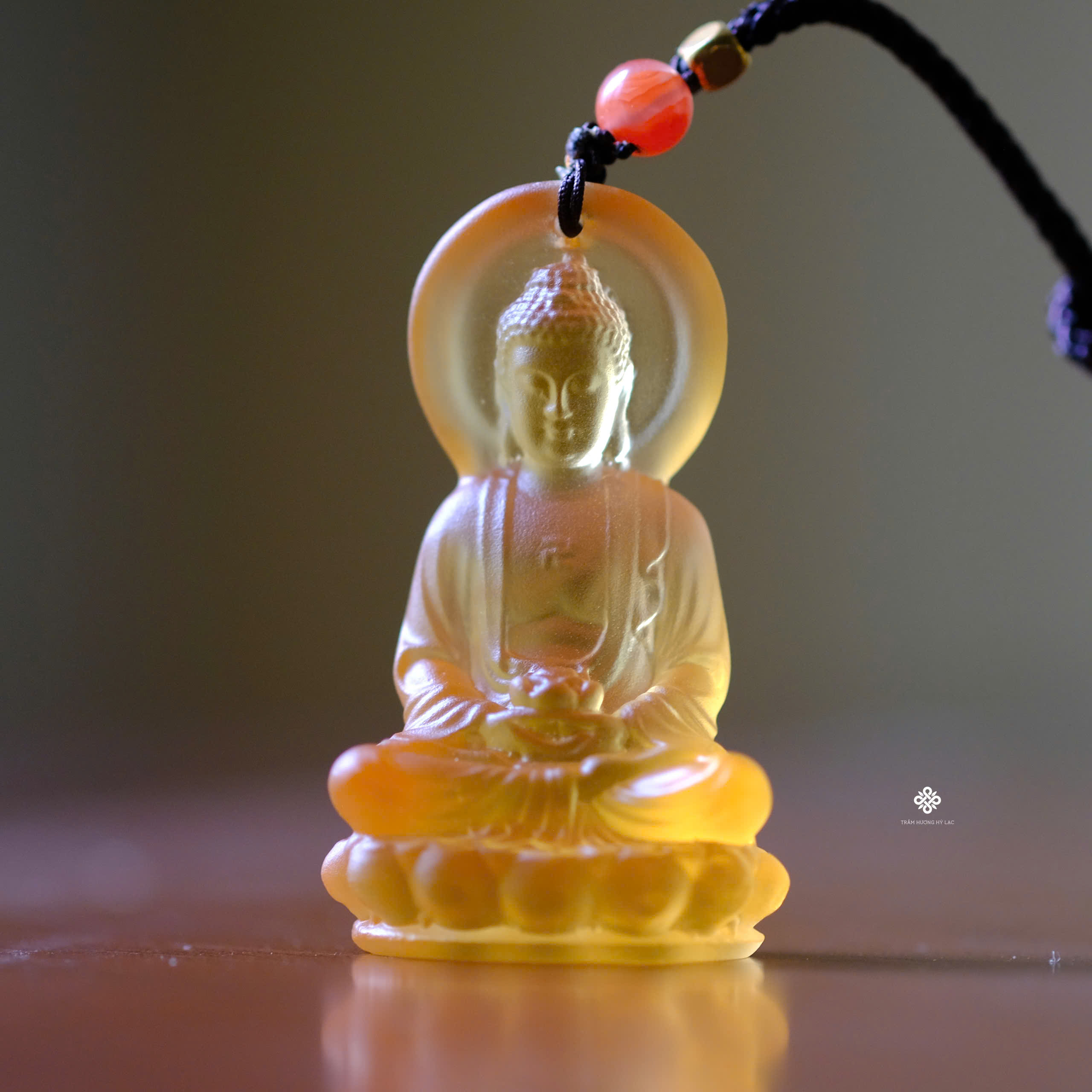 Mặt dây Đức Phật A Di Đà lưu ly vàng