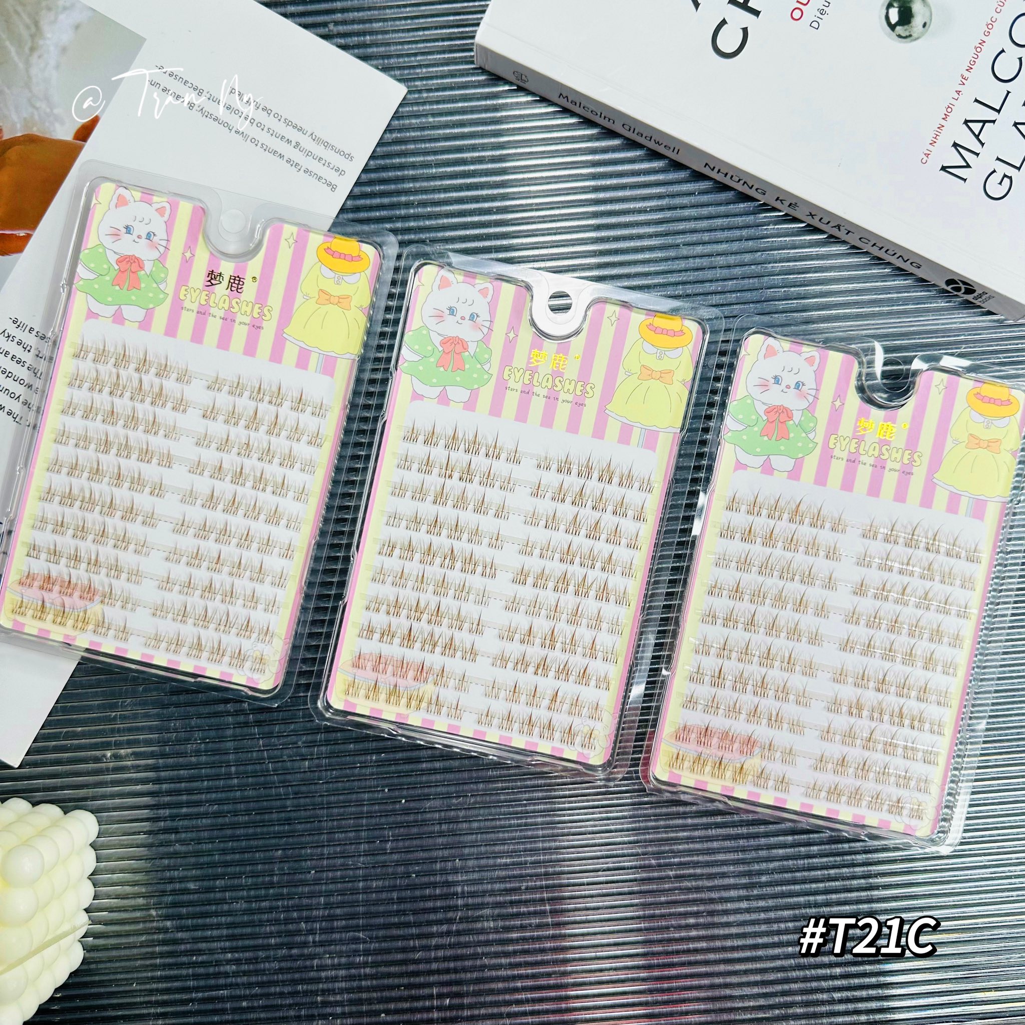 Mi cụm hướng dương nâu