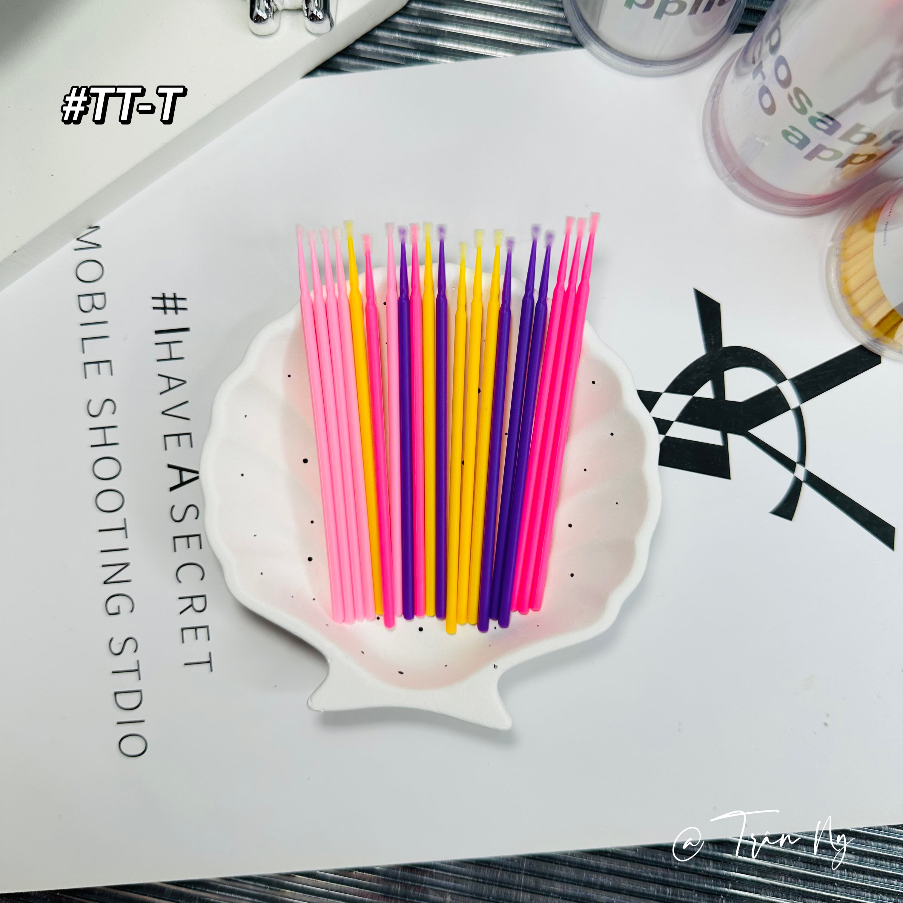 Hủ 100 tăm tháo mi