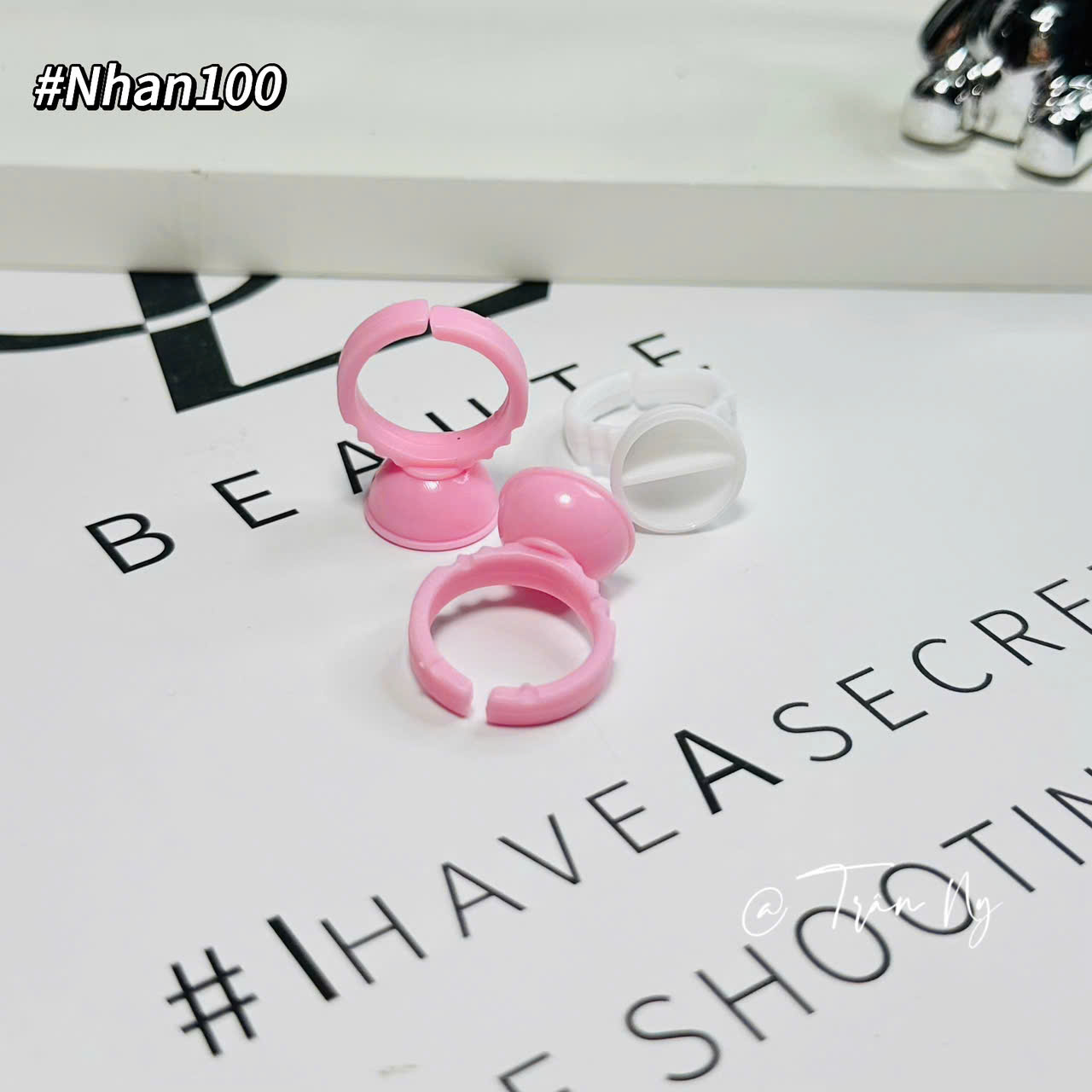 Nhẫn đựng keo 100 chiếc 2 ngăn