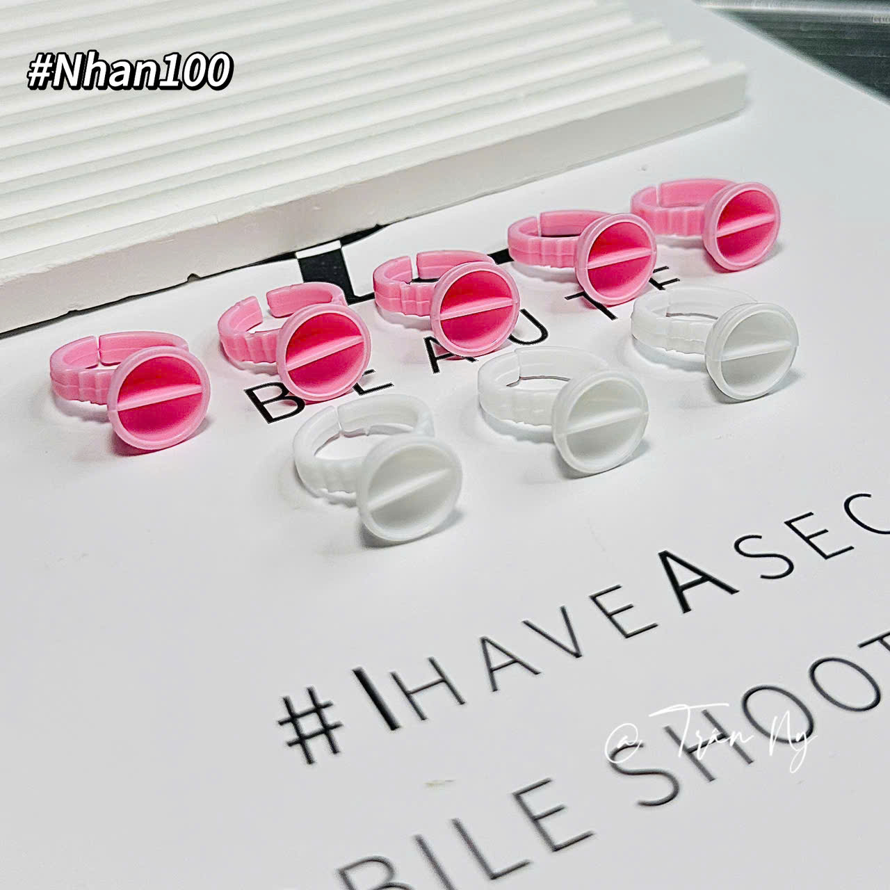 Nhẫn đựng keo 100 chiếc 2 ngăn