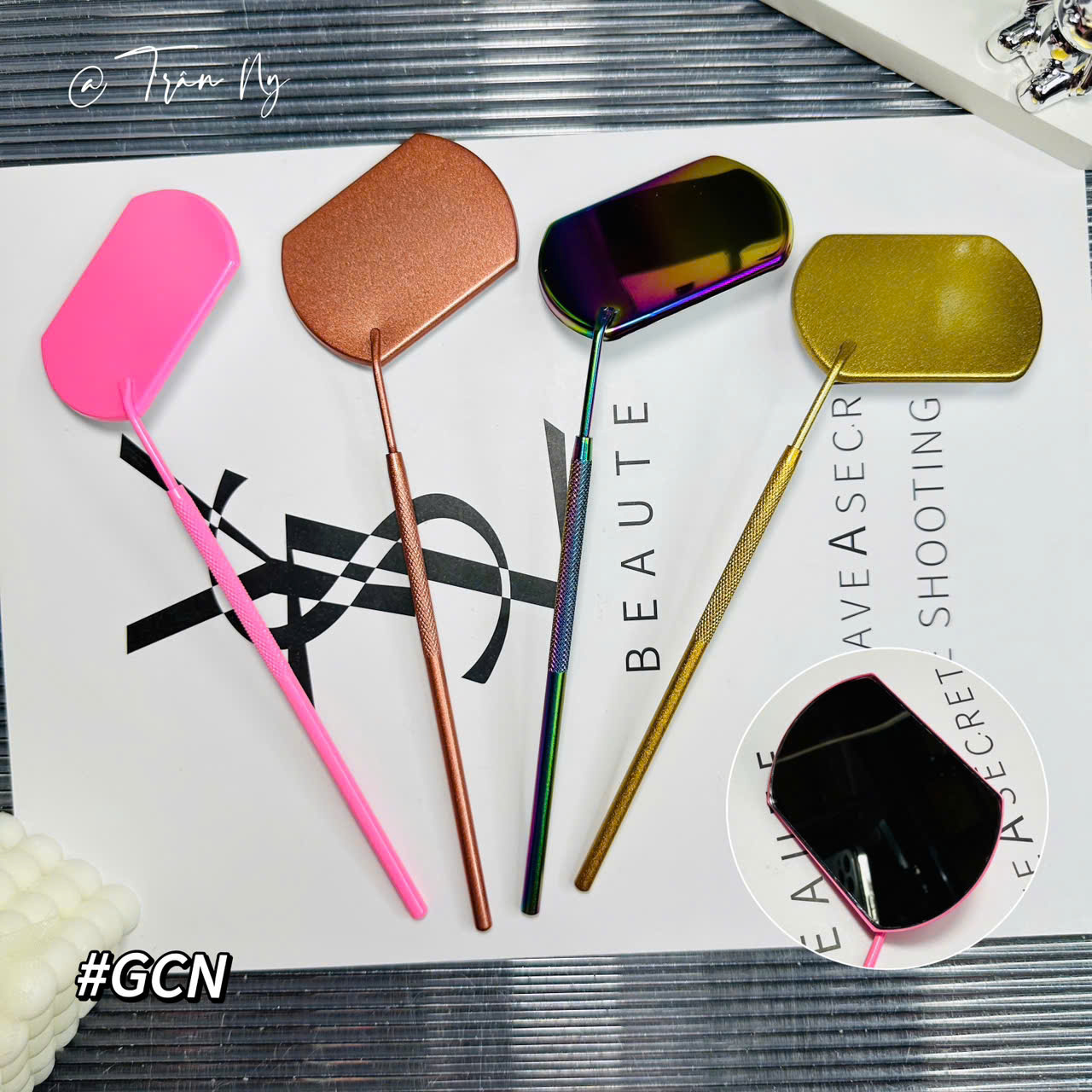 Gương nối mi chữ nhật