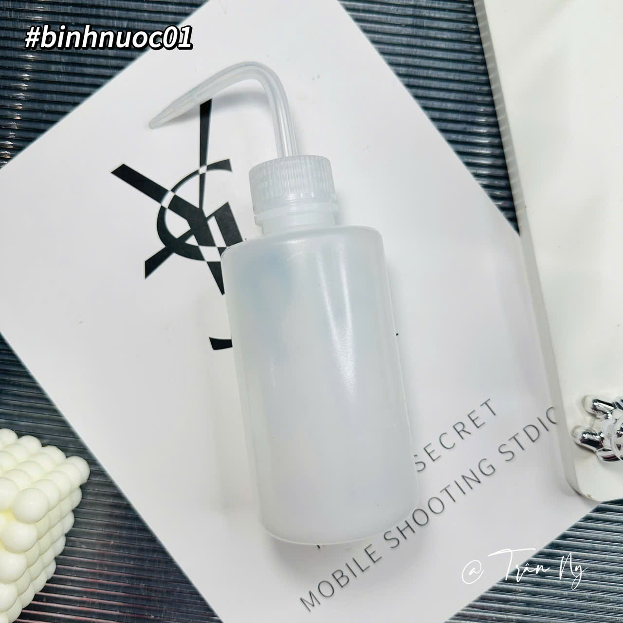 Bình đựng nước rửa mi 250ml